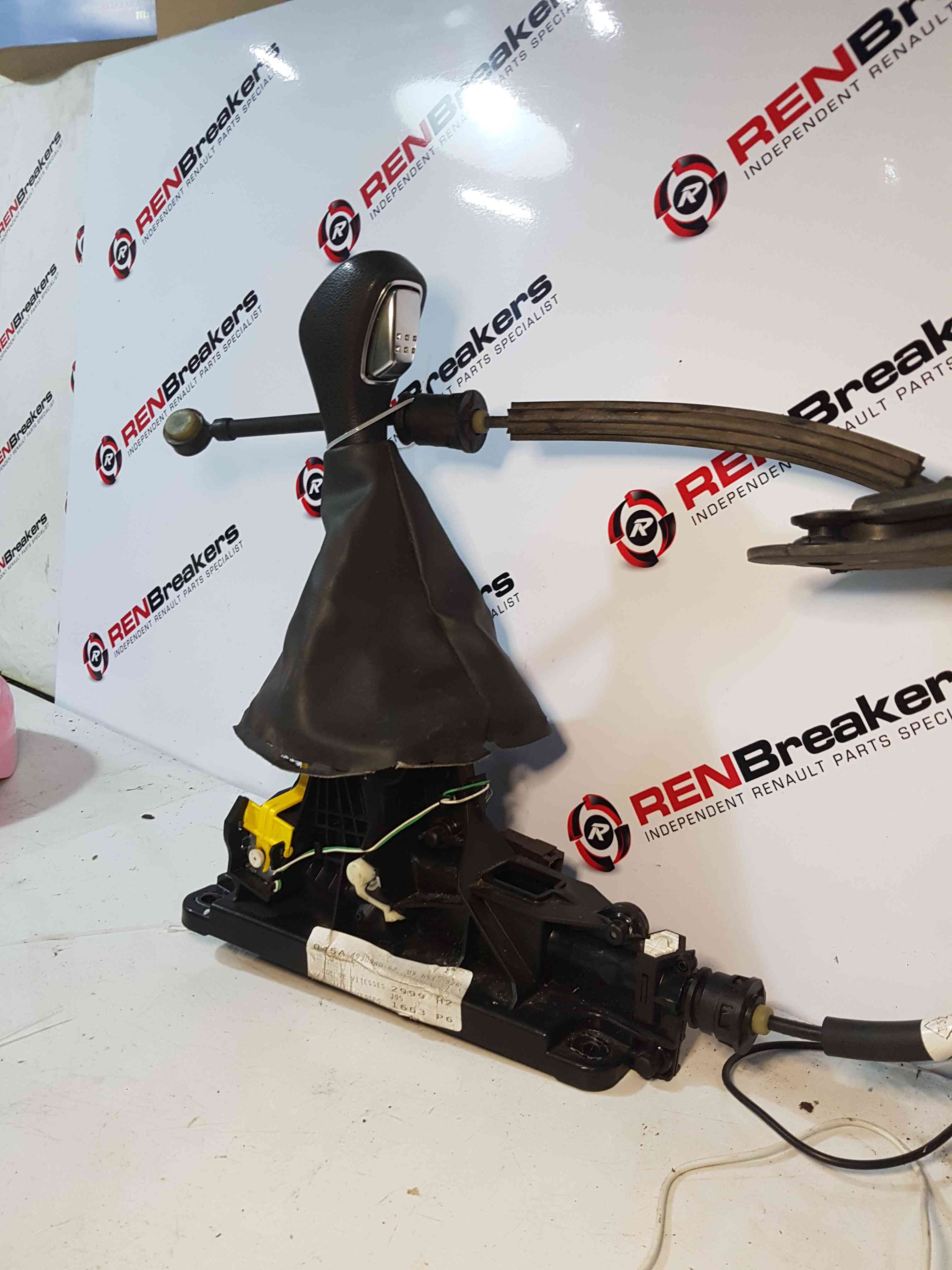 Thumb 2 Renault Scenic MK3 2009-2013 Automatic Gear Selector Mechanism Cables Linkages