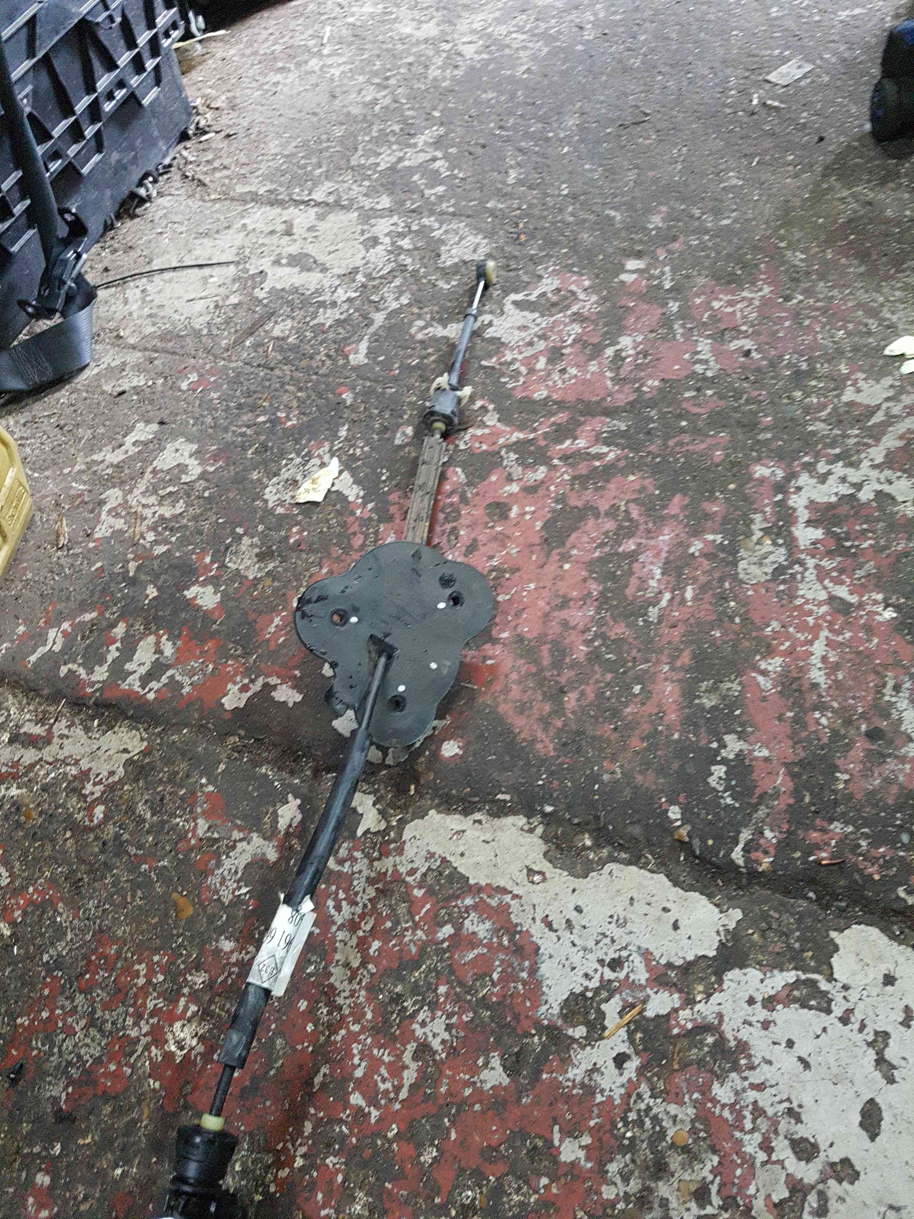 Thumb 3 Renault Scenic MK3 2009-2013 Automatic Gearstick Mechanism 8200595996