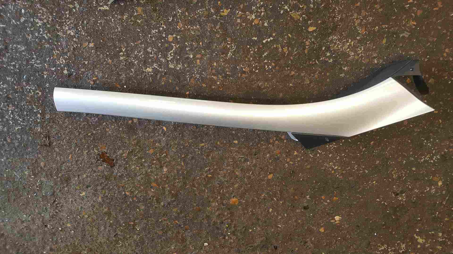 Renault Scenic MK3 2009-2013 Drivers OSF Front A Pillar Trim Silver 768340002R