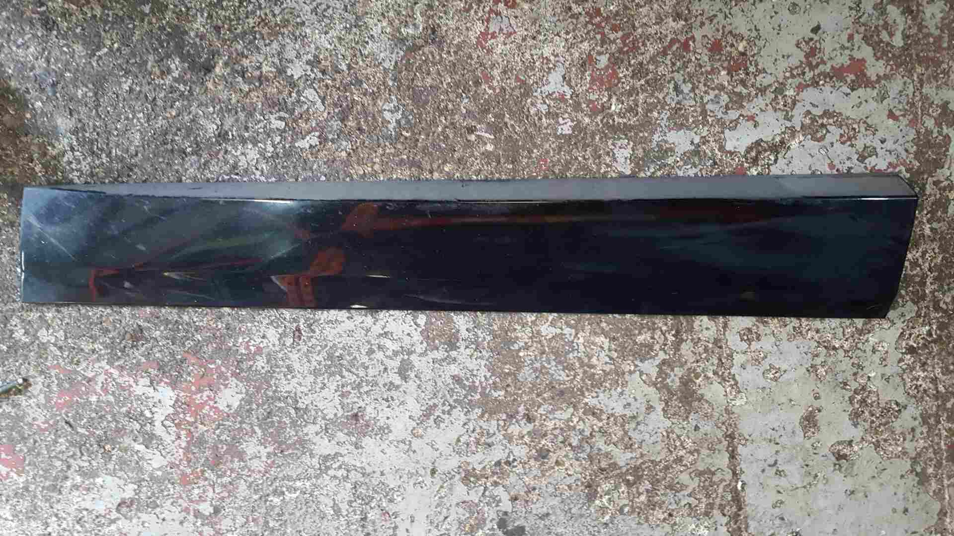 Renault Scenic MK3 2009-2013 Drivers OSF Front Door Moulding Trim Black Tegne