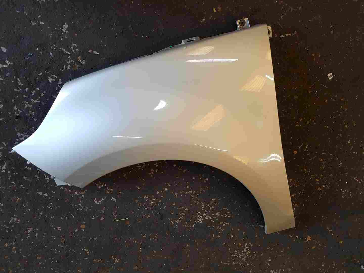 Thumb 3 Renault Scenic MK3 2009-2013 Passenger NSF Front Wing Beige Ted11
