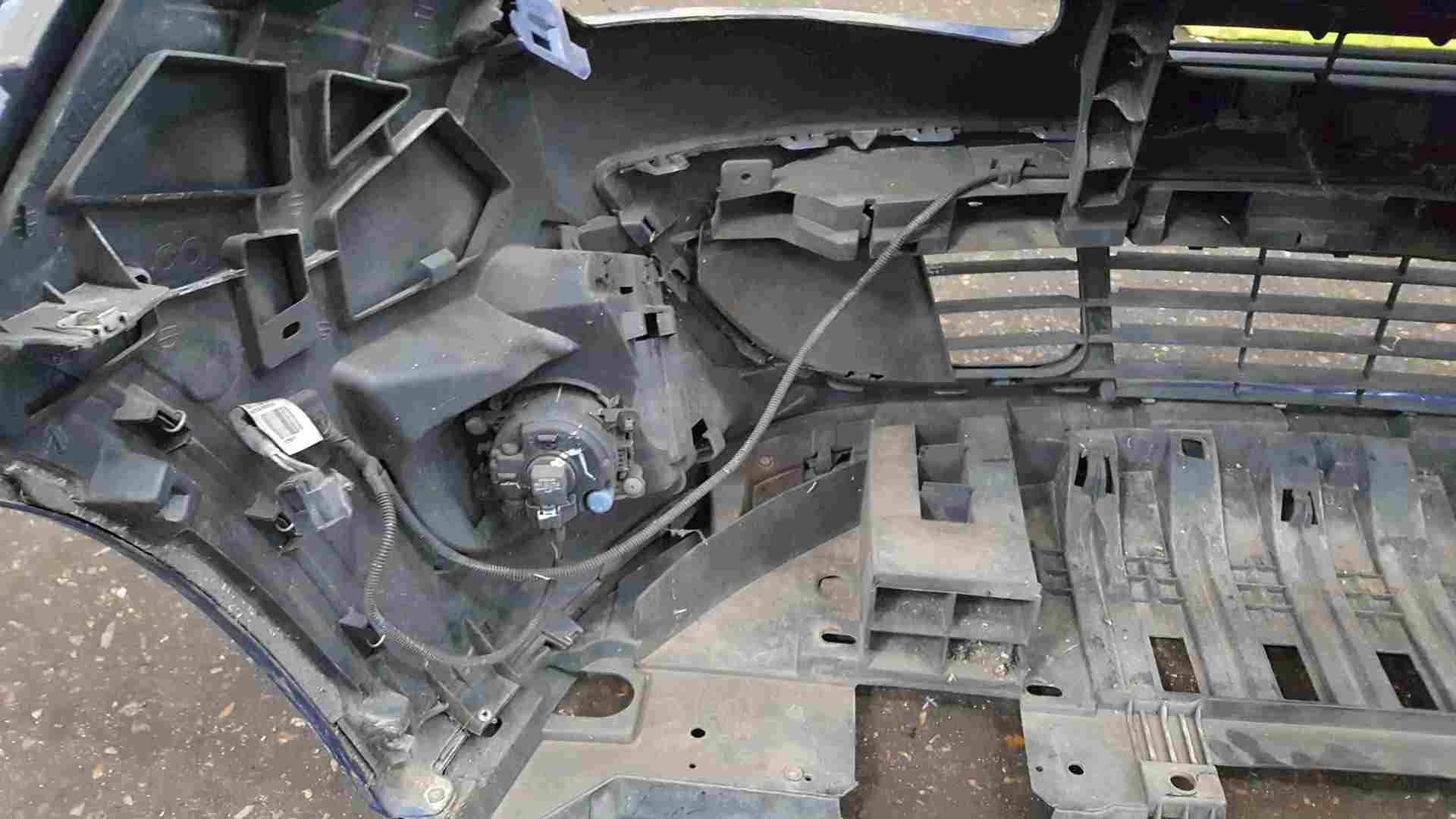 Thumb 5 Renault Scenic MK3 2009-2013 Front Bumper Blue TERNA
