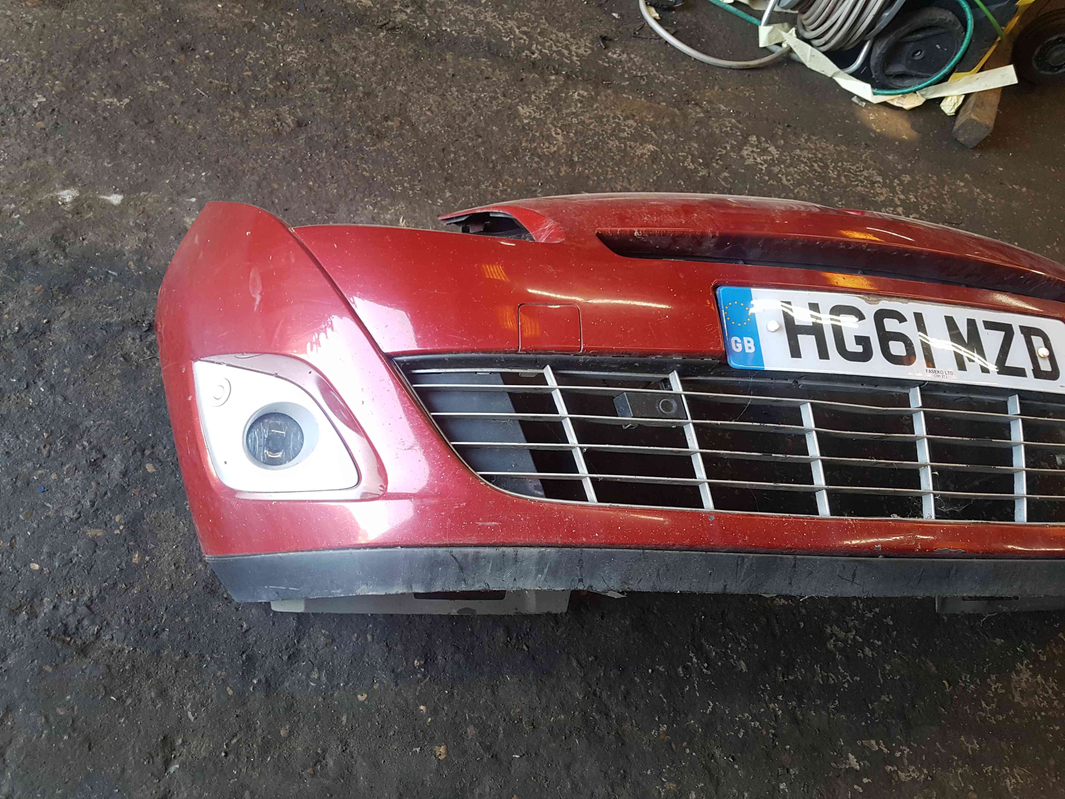 Thumb 7 Renault Scenic MK3 2009-2013 Front Bumper RED Tennj + Parking Sensors