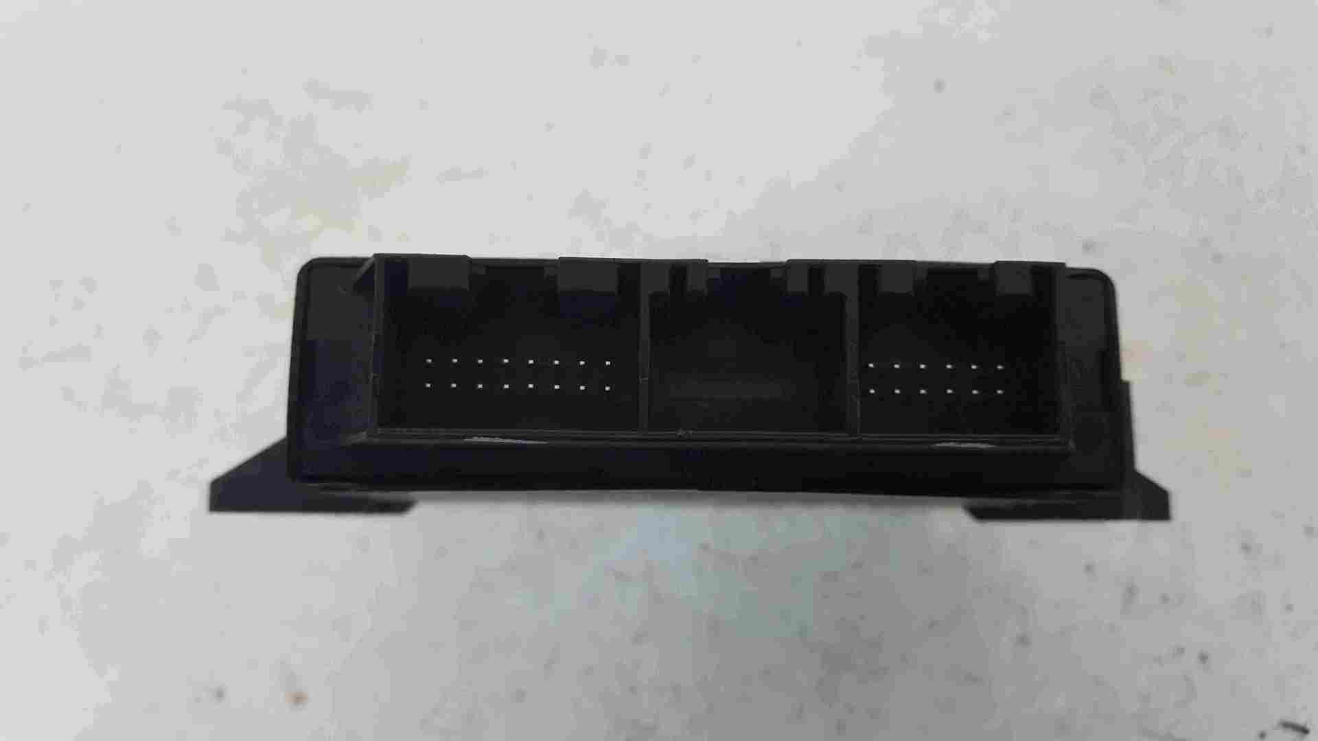 Thumb 3 Renault Scenic MK3 2009-2013 Parking Aid Control Unit PDC Module 259900004R