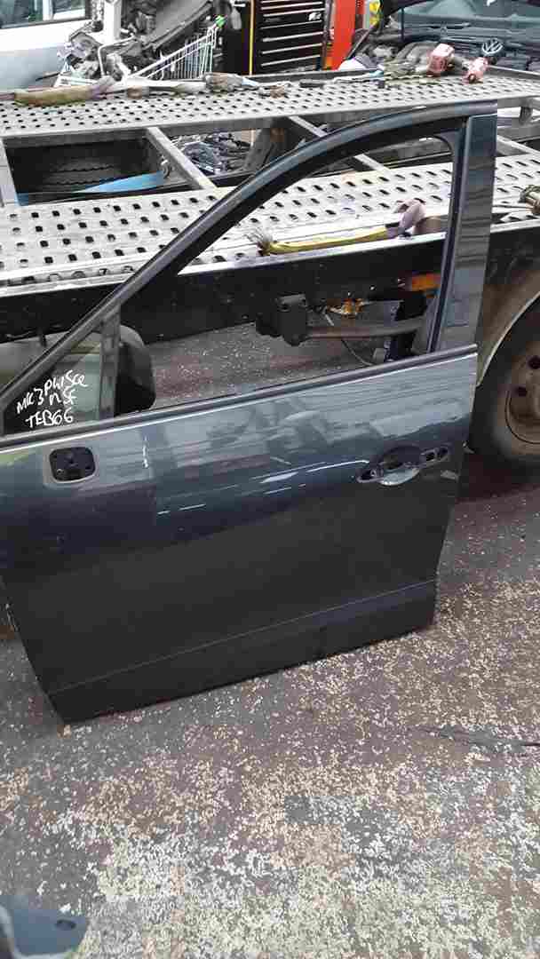 Renault Scenic MK3 2009-2013 Passenger NSF Front Door Grey Teb66