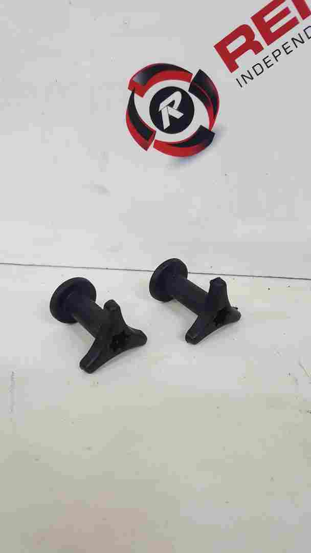 Thumb 2 Renault Scenic MK3 2009-2013 Rear Lights Screw Holder 7703041042