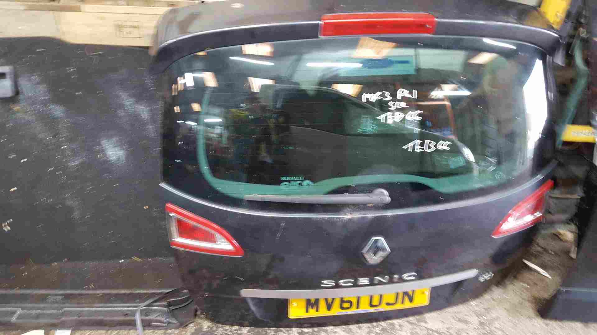 Renault Scenic MK3 2009-2013 Rear Tailgate Boot Grey Teb66 + Lights