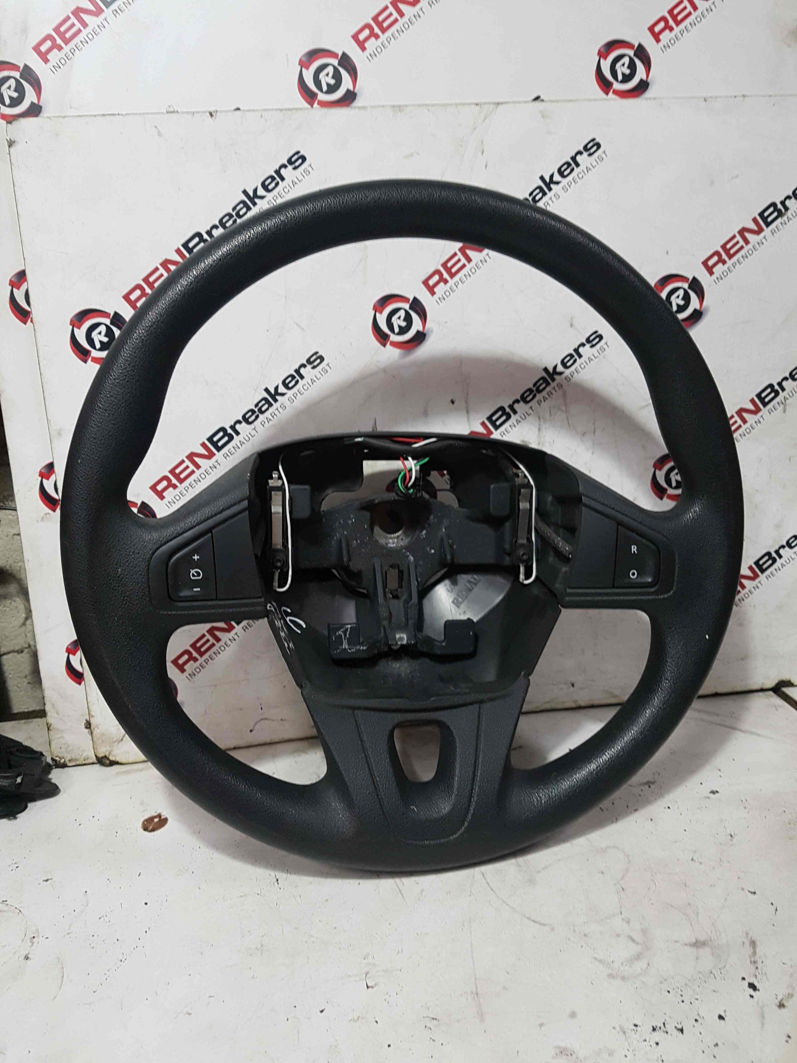 Thumb 8 Renault Scenic MK3 2009-2013 Steering Wheel Plain Black Cruise Control