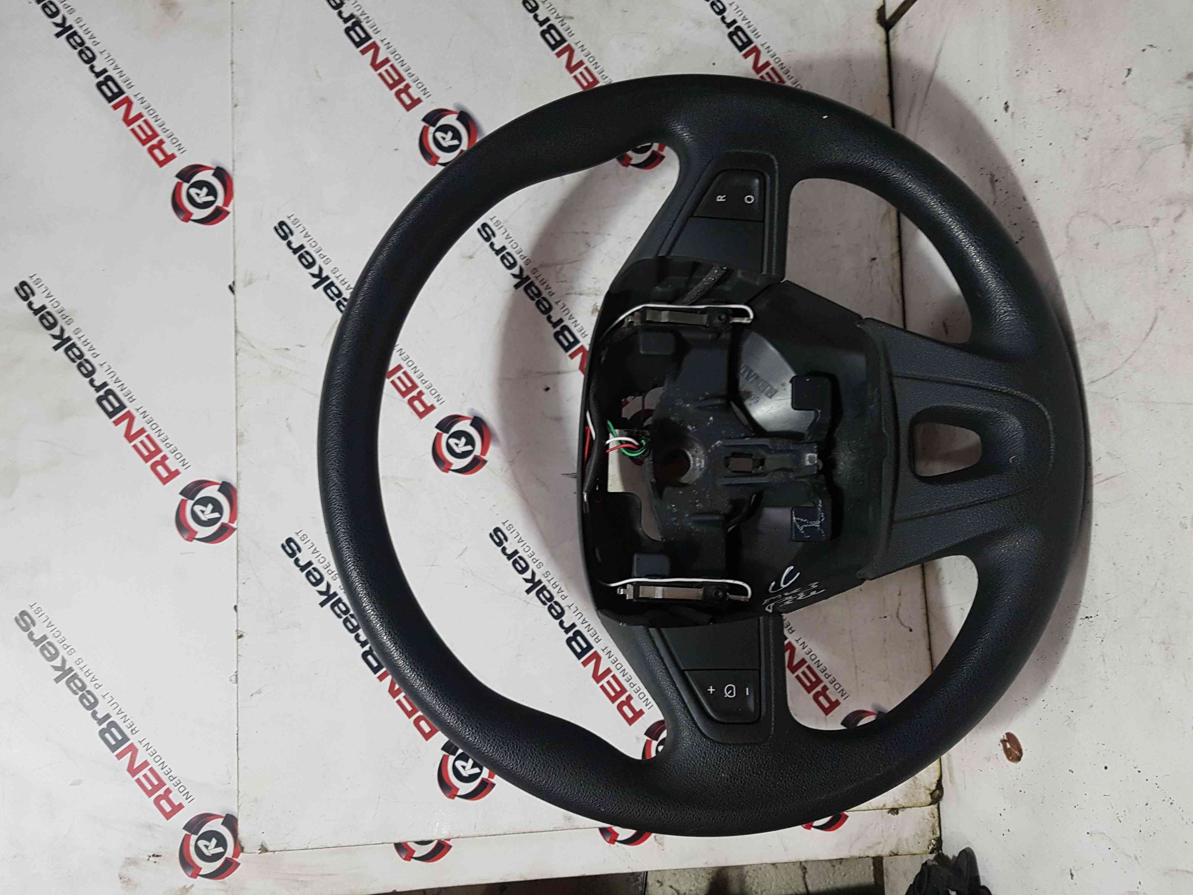 Renault Scenic MK3 2009-2013 Steering Wheel Plain Black Cruise Control