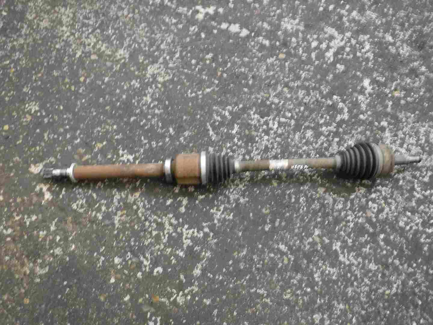 Renault Scenic MK3 2009-2016 1.5 DCI Drivers OSF Front Driveshaft Auto