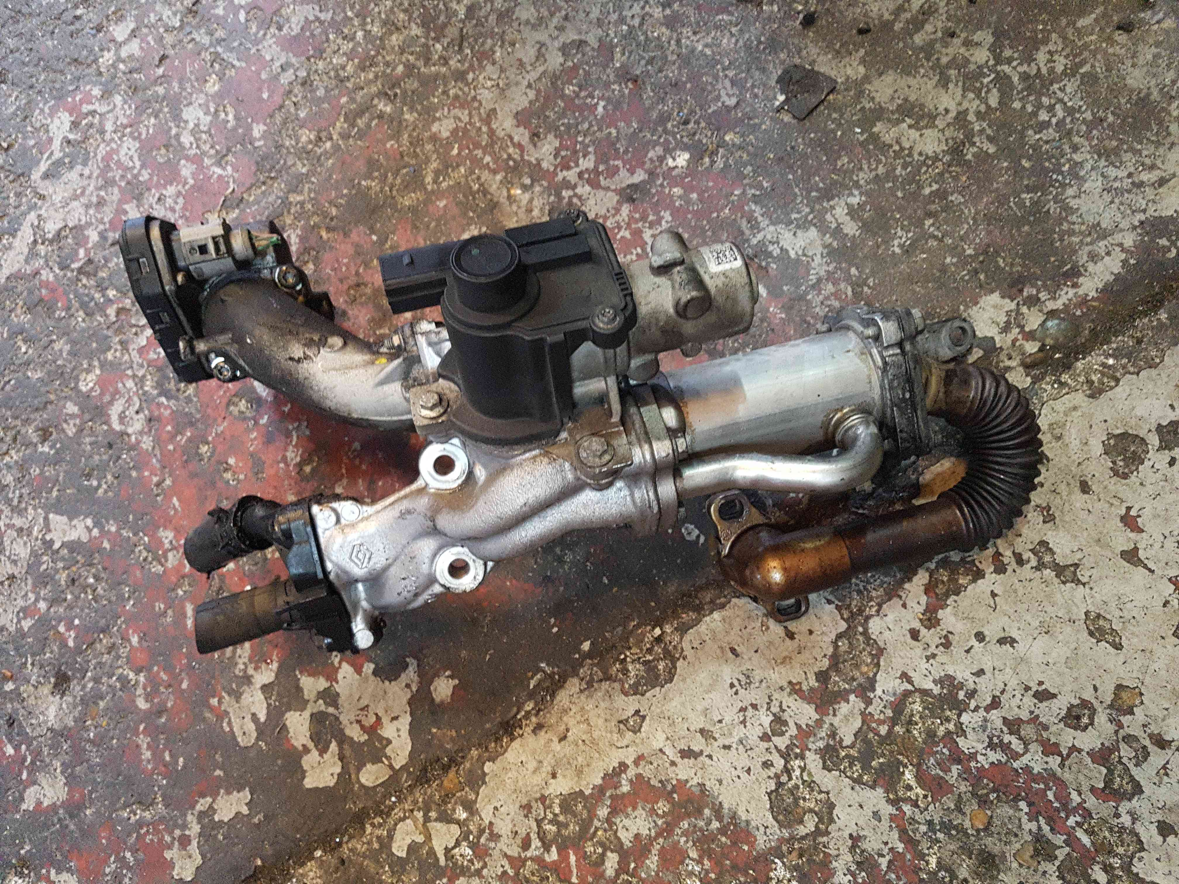 Thumb 3 Renault Scenic MK3 2009-2016 1.5 DCI Egr Valve + Housing K9K