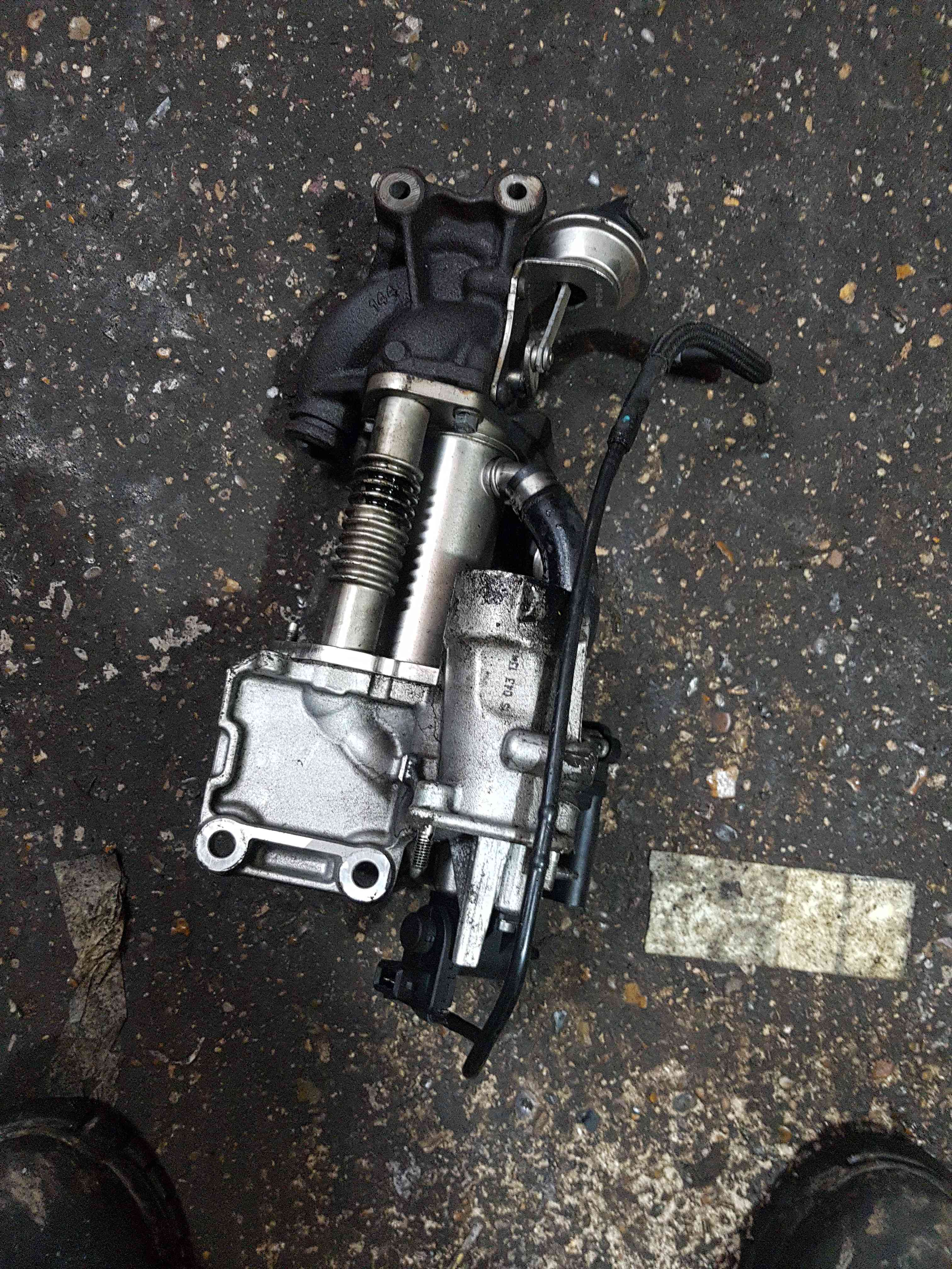 Thumb 2 Renault Scenic MK3 2009-2016 1.5 DCI Egr Valve + Housing K9K 837