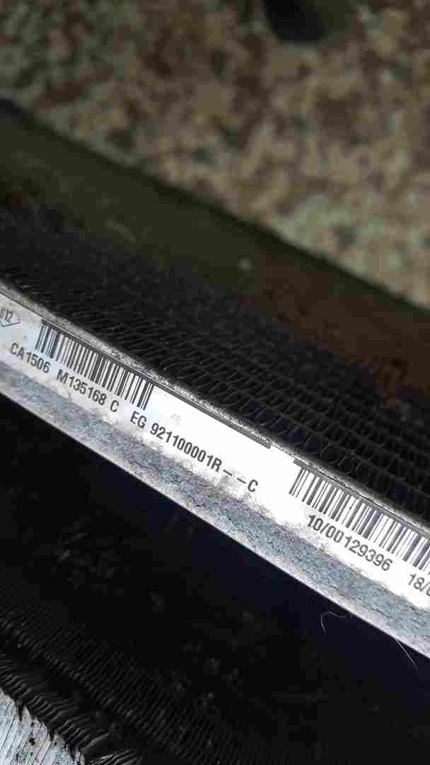 Thumb 2 Renault Scenic MK3 2009-2016 1.6 16v Radiator Rad 214100014R 921100001R