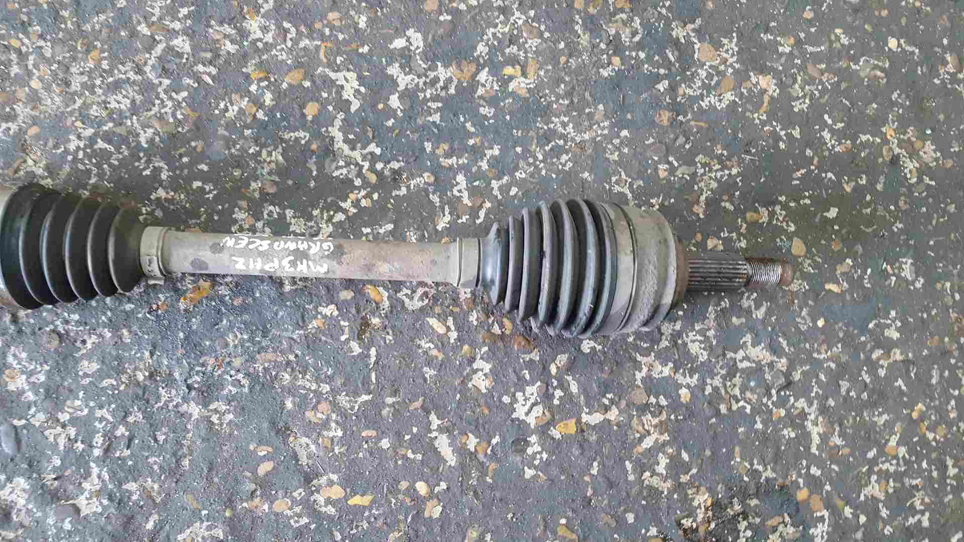 Thumb 2 Renault Scenic MK3 2009-2016 1.6 DCI Passenger NSF Front Driveshaft