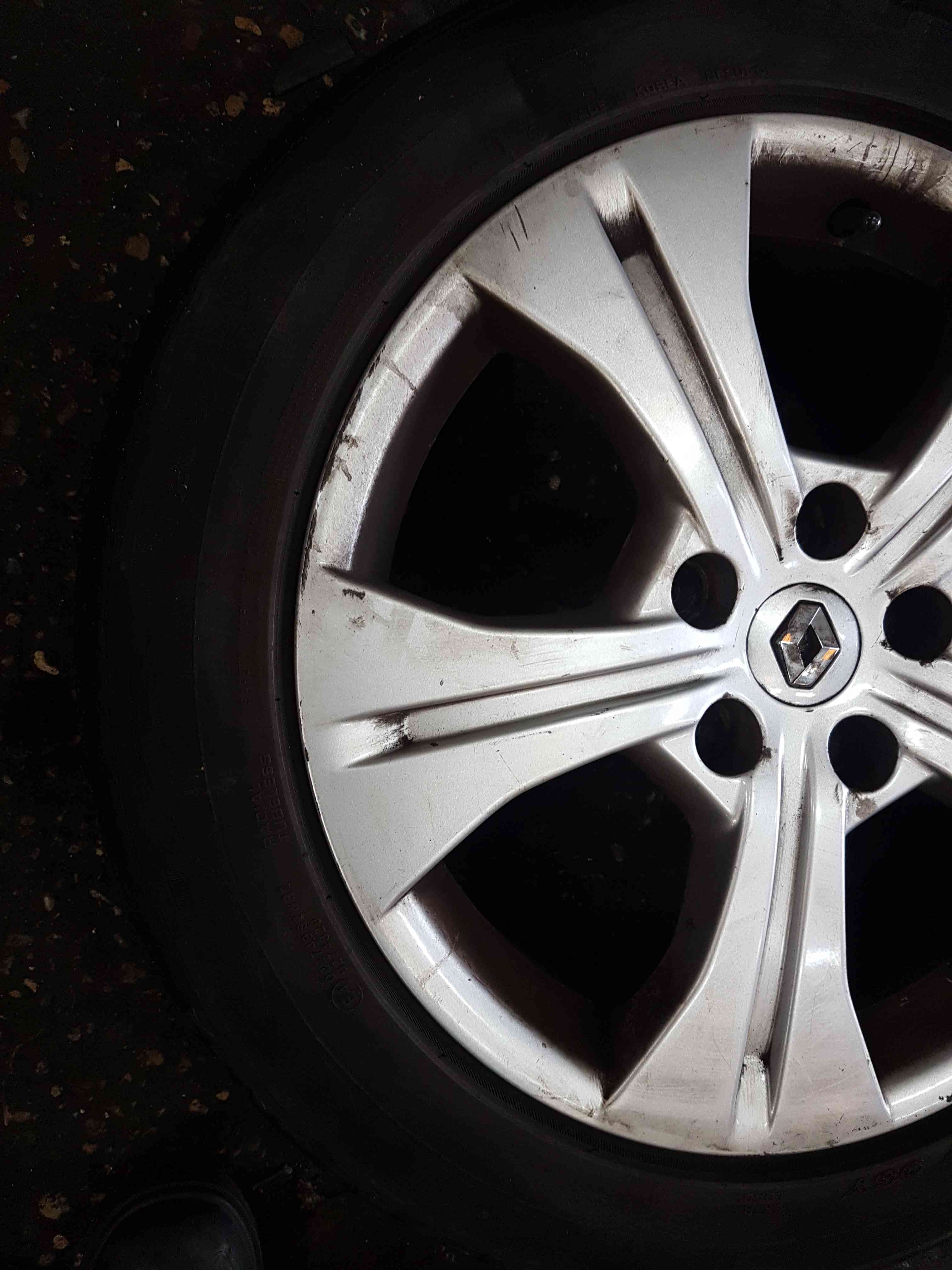 Thumb 3 Renault Scenic MK3 2009-2016 Alloy Wheel 17Inch 403000067R 4/5