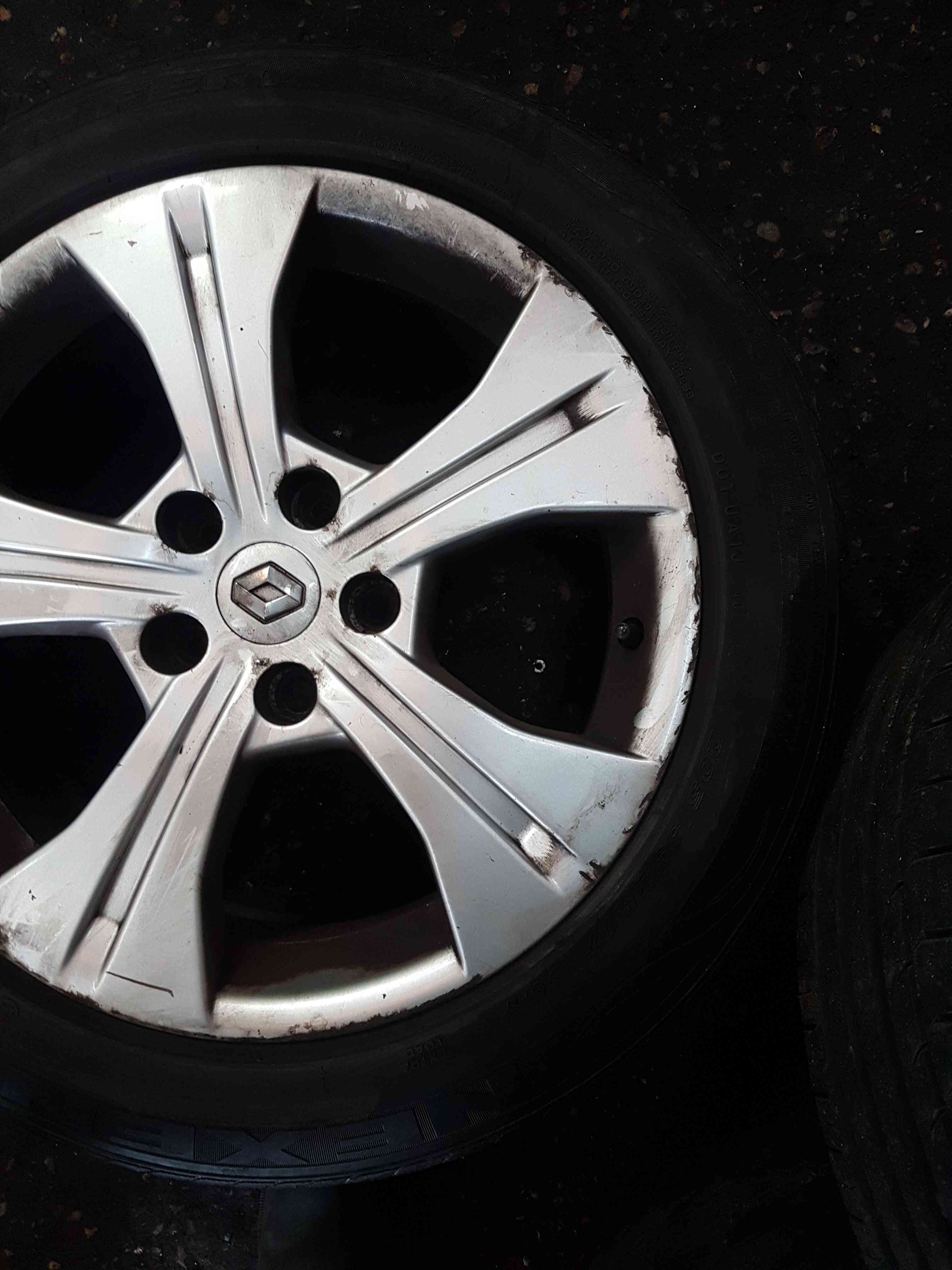 Thumb 3 Renault Scenic MK3 2009-2016 Alloy Wheel 17Inch 403000067R 4/5