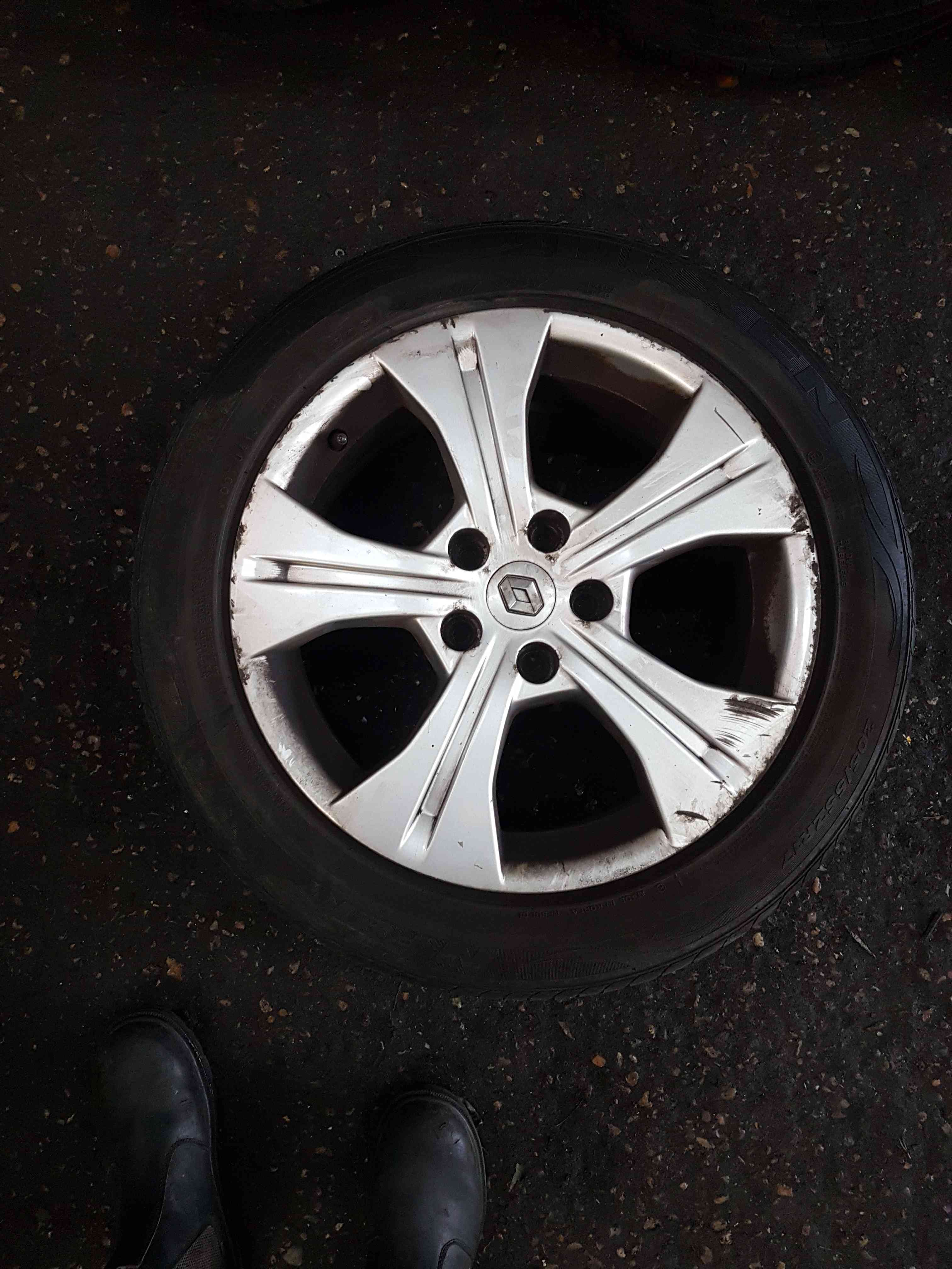 Thumb 8 Renault Scenic MK3 2009-2016 Alloy Wheel 17Inch 403000067R 4/5