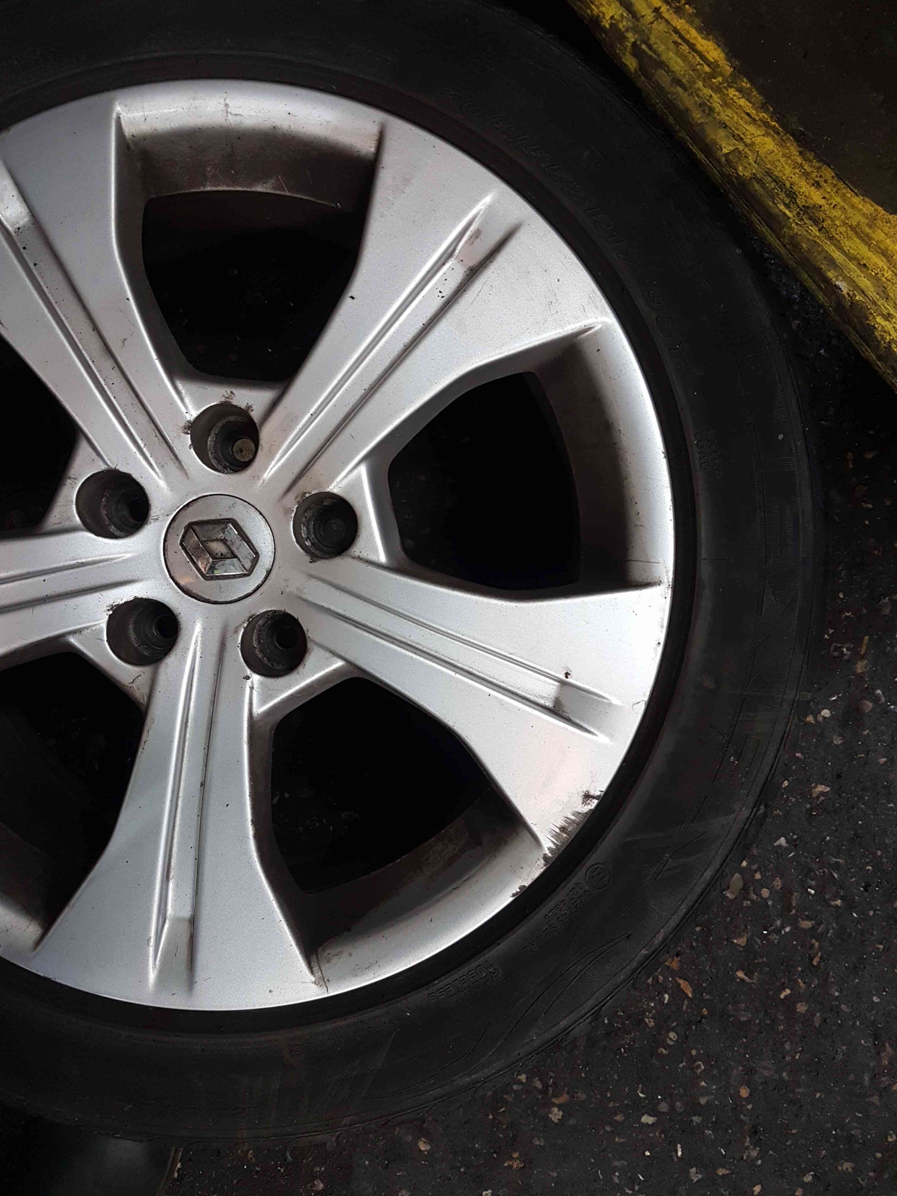 Thumb 5 Renault Scenic MK3 2009-2016 Alloy Wheel 17inch + Tyre 205 55 17 6mm 403000067R