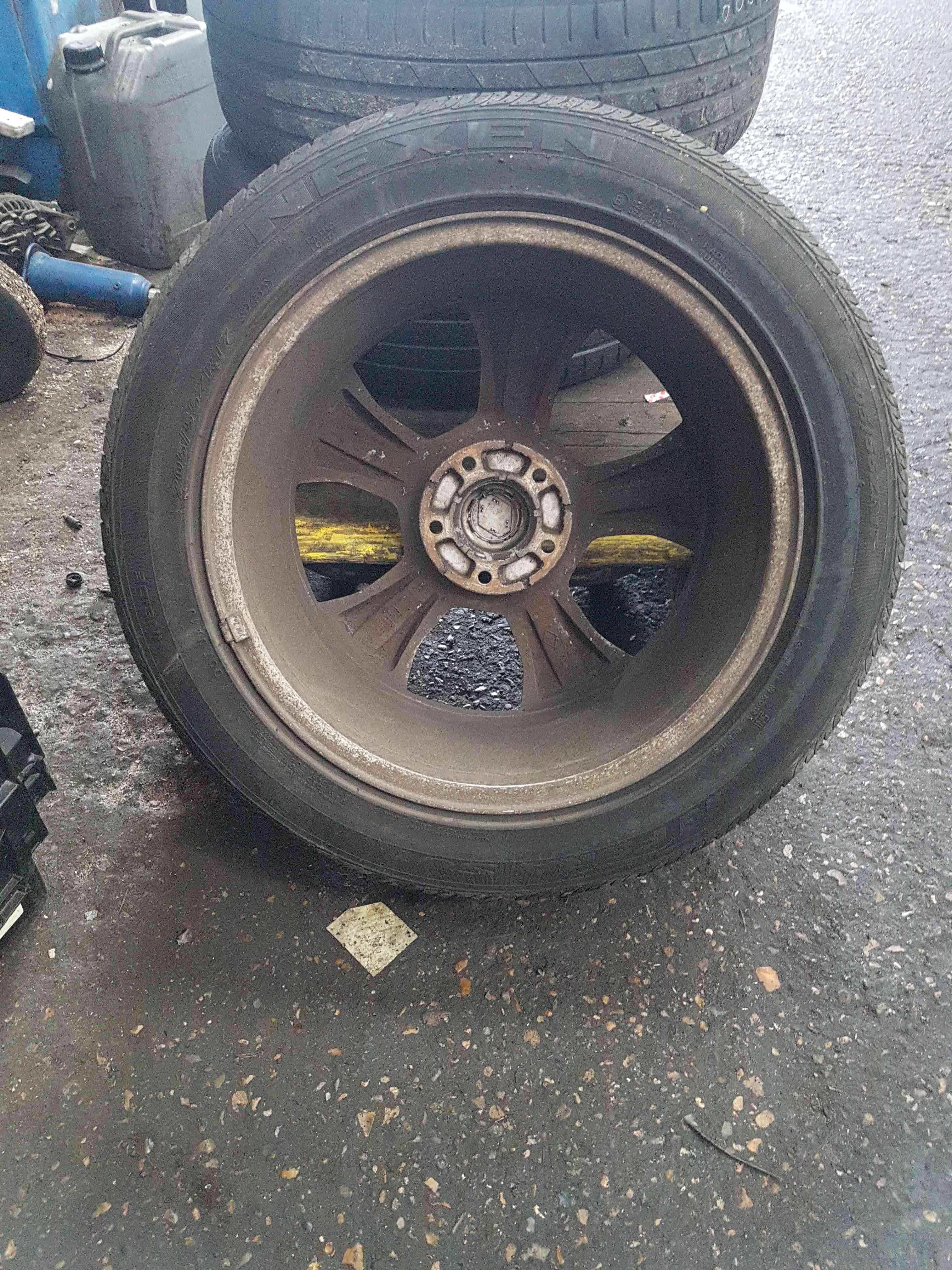 Thumb 7 Renault Scenic MK3 2009-2016 Alloy Wheel 17inch + Tyre 205 55 17 6mm 403000067R