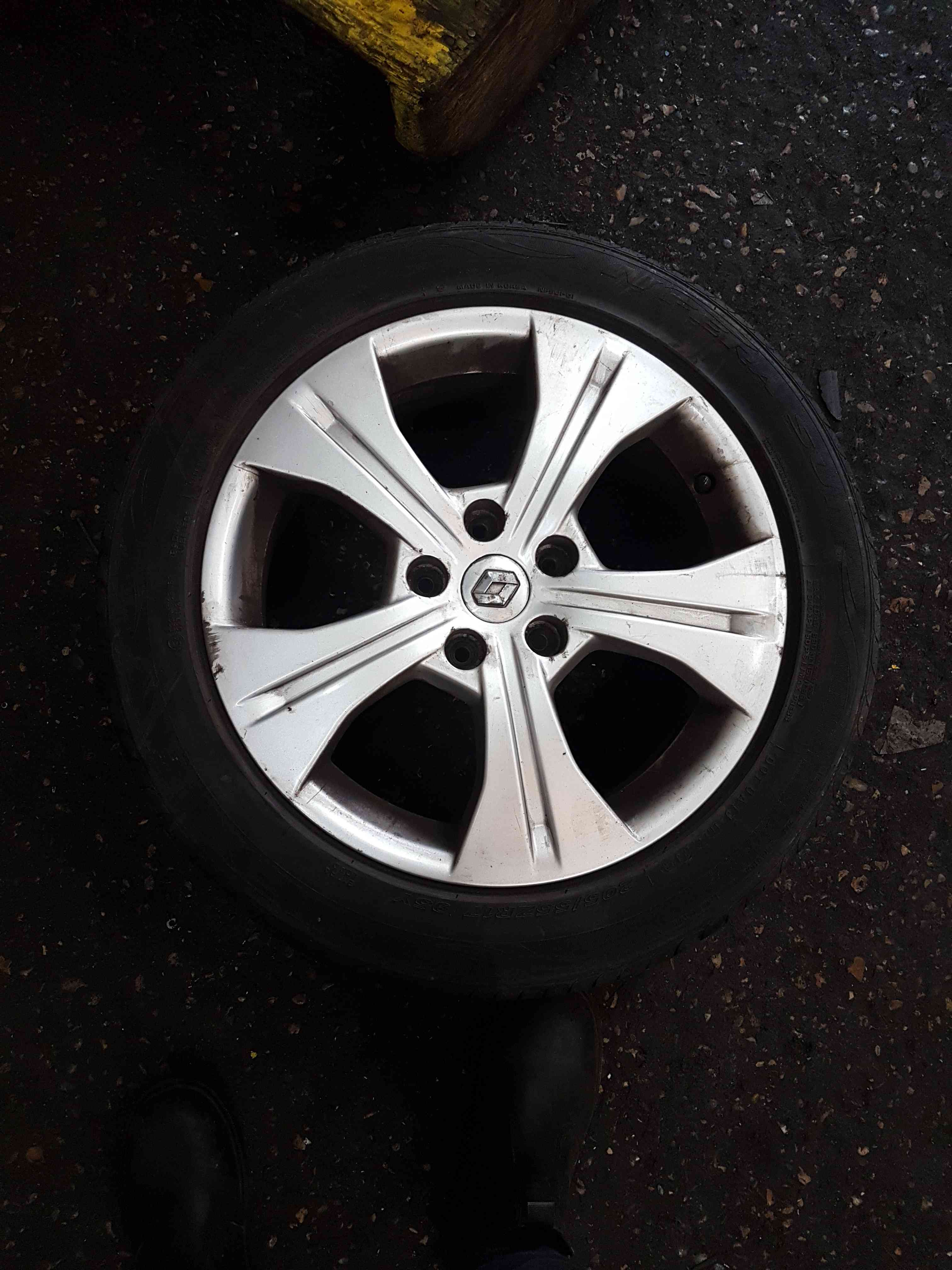 Thumb 11 Renault Scenic MK3 2009-2016 Alloy Wheel 17inch + Tyre 205 55 17 6mm 403000067R