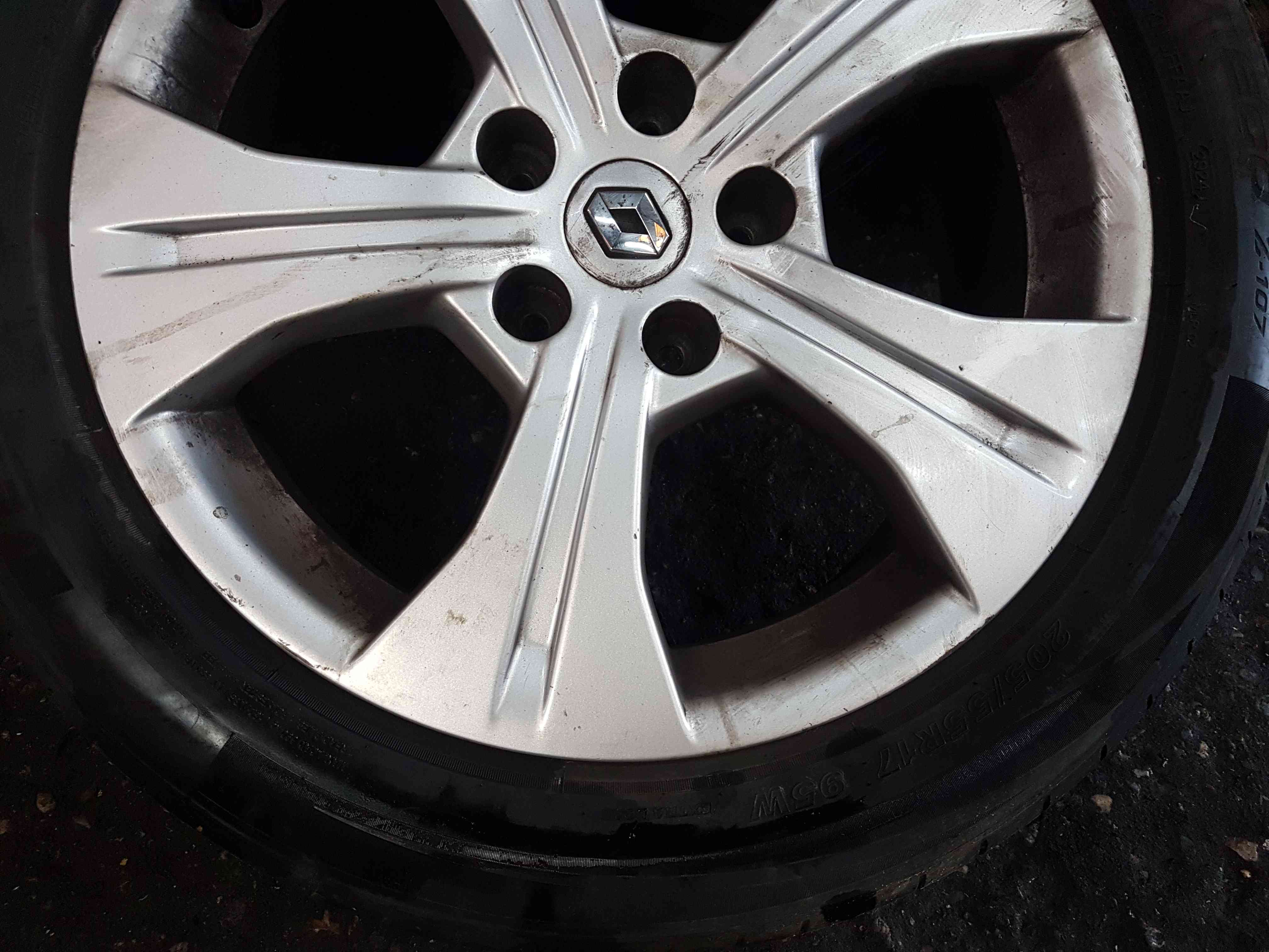 Thumb 4 Renault Scenic MK3 2009-2016 Alloy Wheel 17inch + Tyre 205 55 17 6mm 403000067R