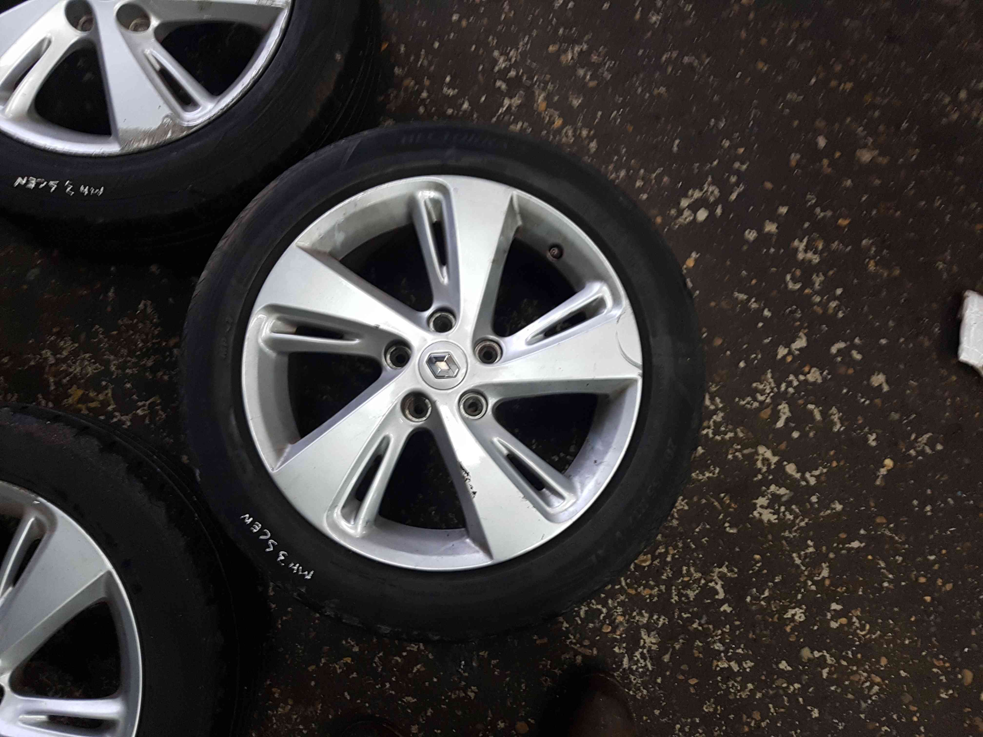 Thumb 2 Renault Scenic MK3 2009-2016 Alloy Wheels SET X4 4/5 17 Inch 403006435R