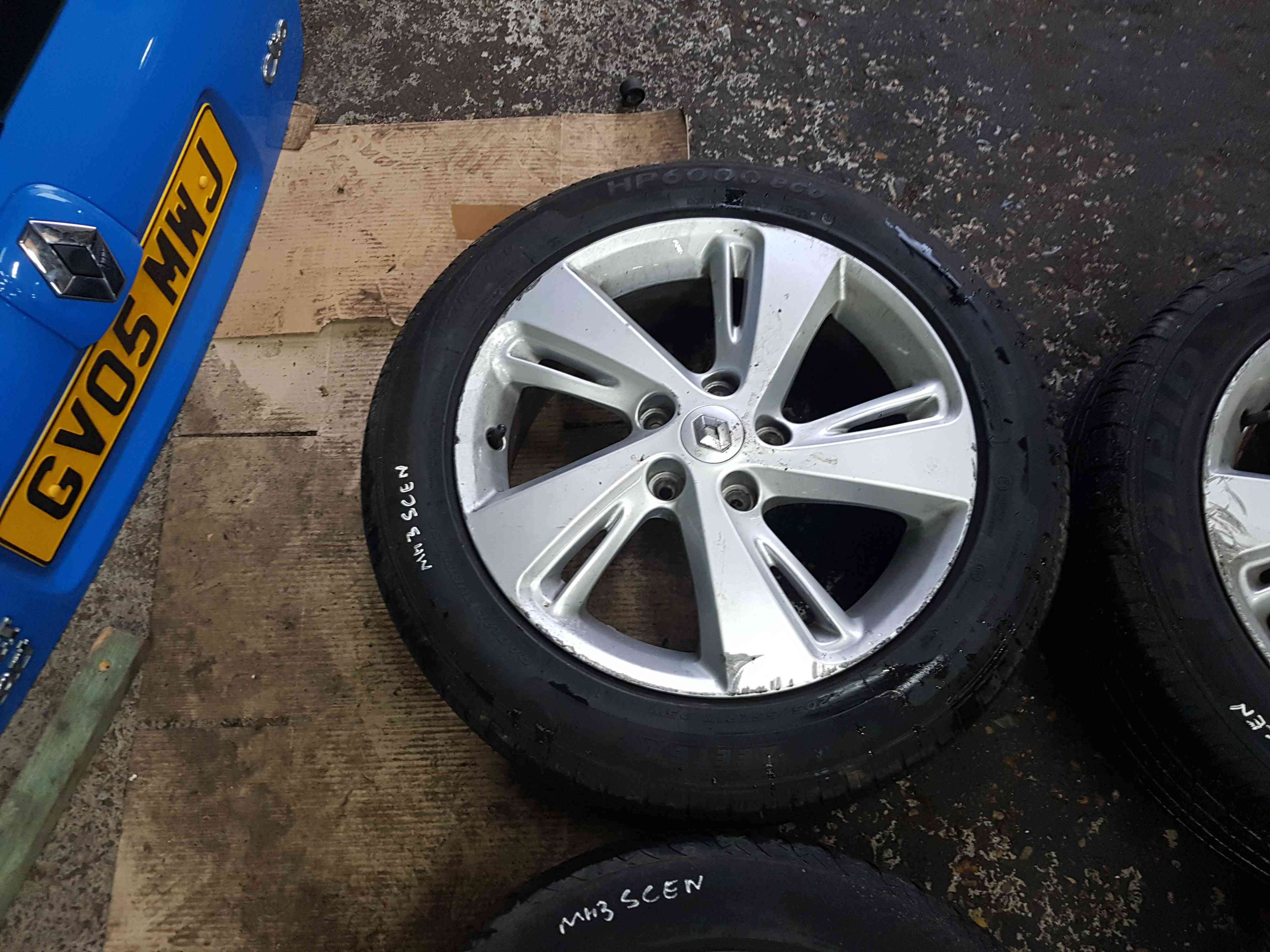 Thumb 5 Renault Scenic MK3 2009-2016 Alloy Wheels SET X4 4/5 17 Inch 403006435R