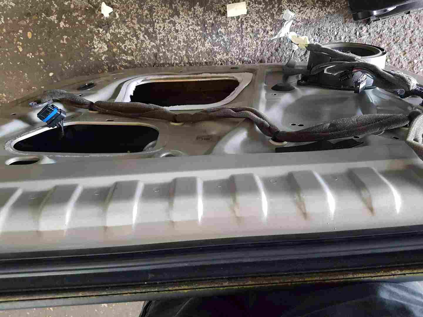 Thumb 3 Renault Scenic MK3 2009-2016 Drivers OSF Front Door Beige Gold Ted11