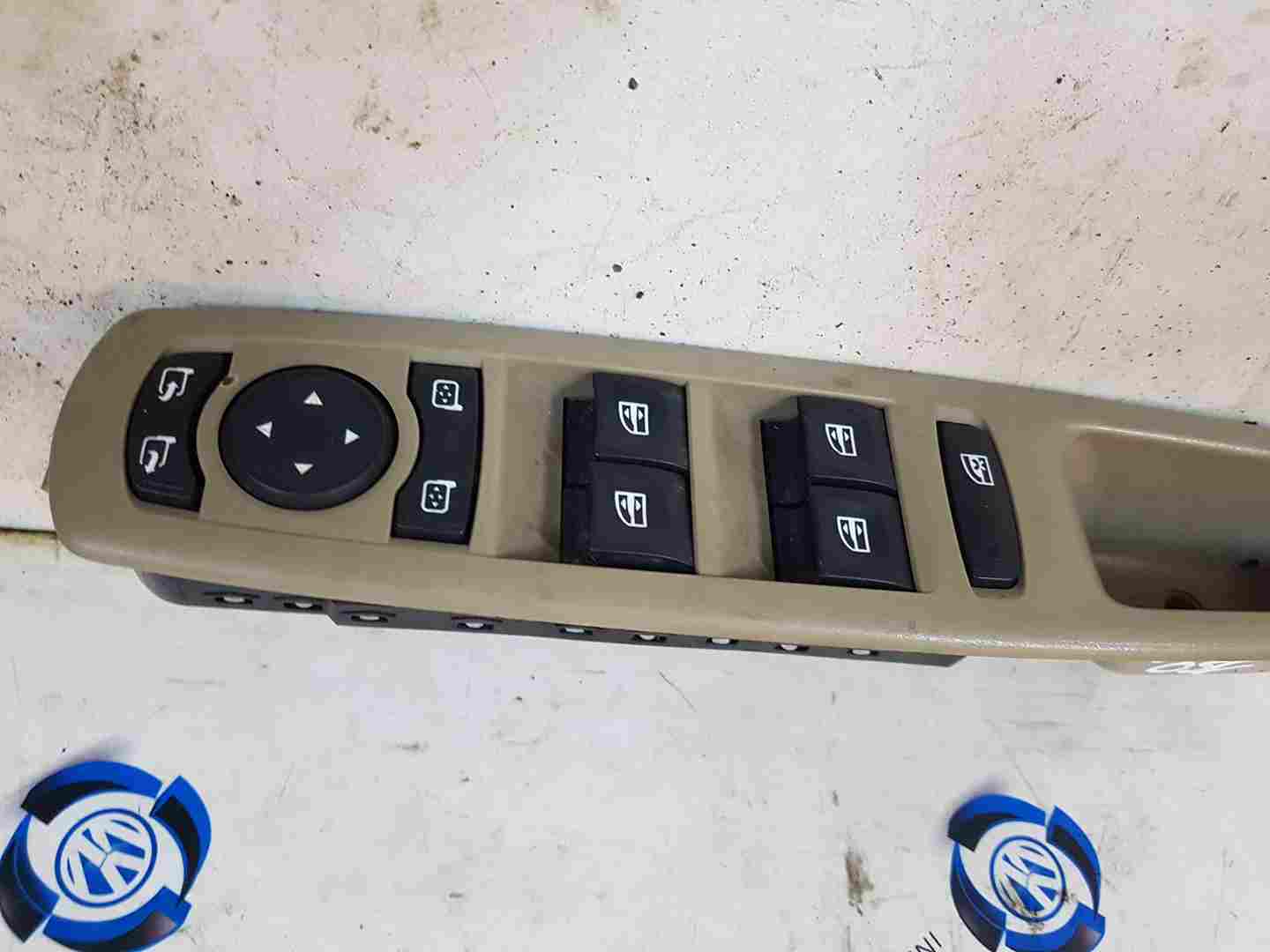 Thumb 2 Renault Scenic MK3 2009-2016 Drivers OSF Front Window Power Fold Switch   Panel