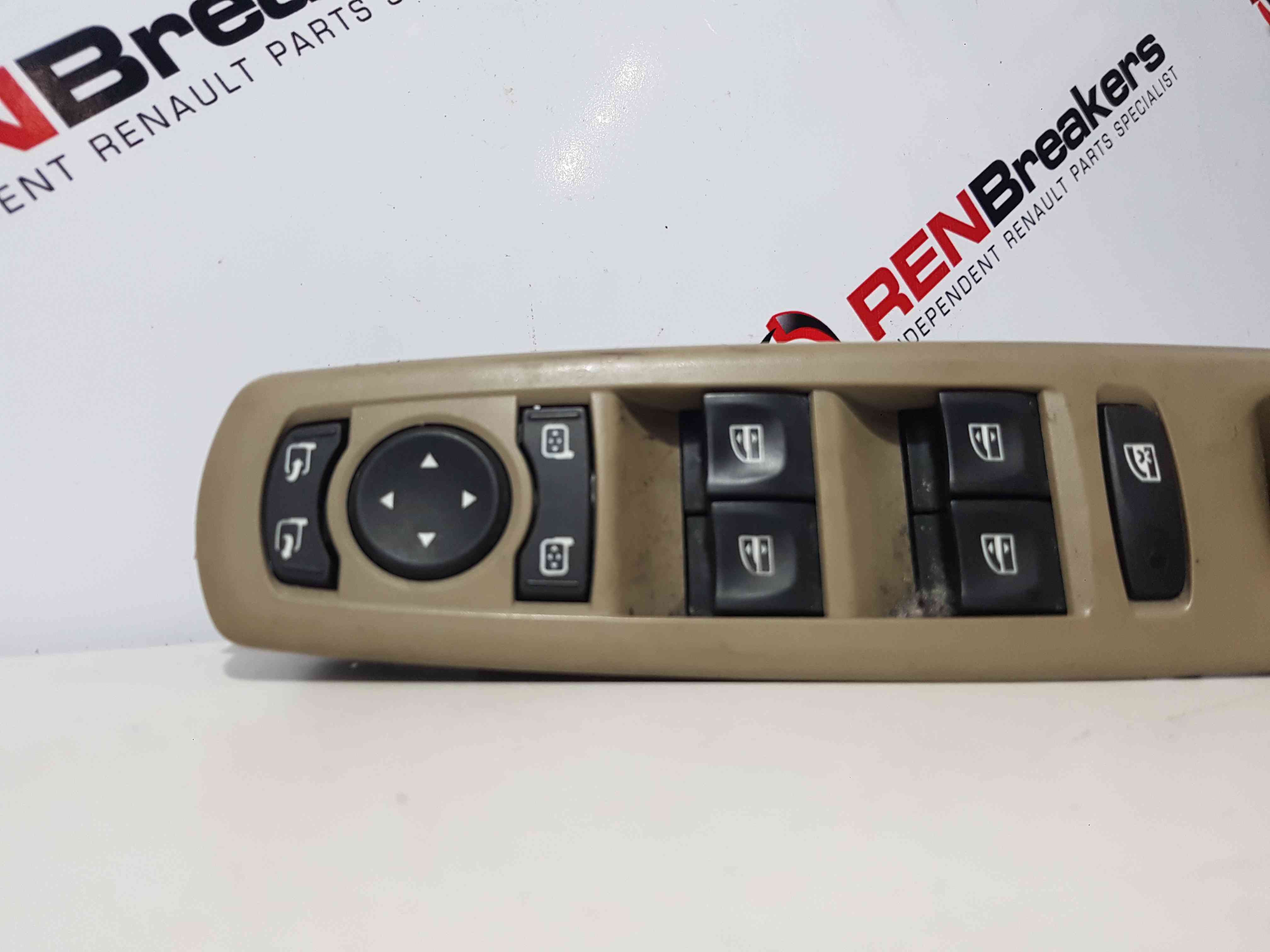 Thumb 4 Renault Scenic MK3 2009-2016 Drivers OSF Front Window Power Fold Switch