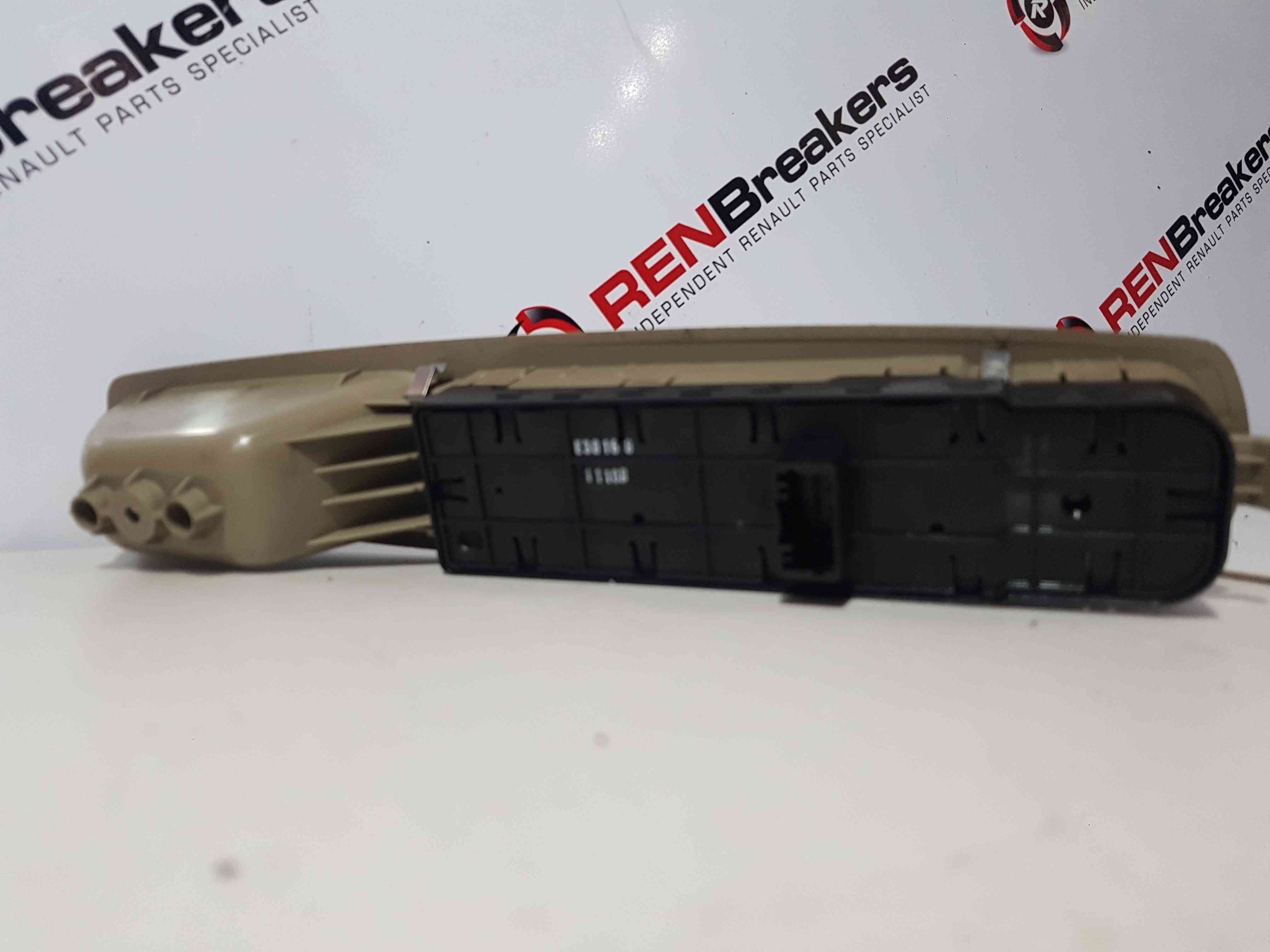 Thumb 6 Renault Scenic MK3 2009-2016 Drivers OSF Front Window Power Fold Switch