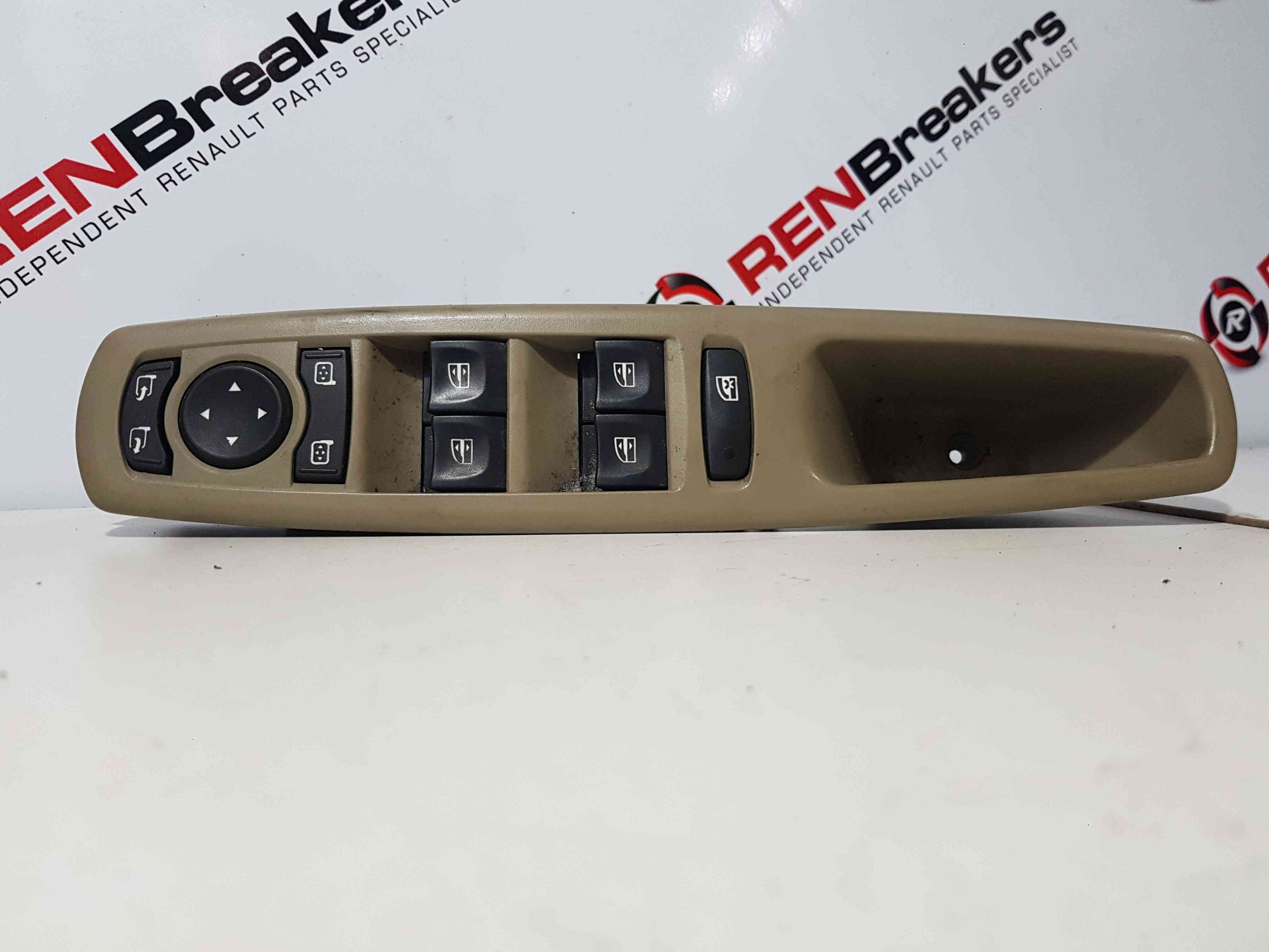 Thumb 8 Renault Scenic MK3 2009-2016 Drivers OSF Front Window Power Fold Switch