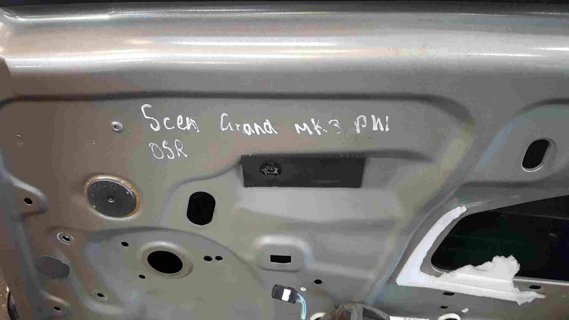 Thumb 2 Renault Scenic MK3 2009-2016 Drivers OSR Rear Door Beige Tehnk