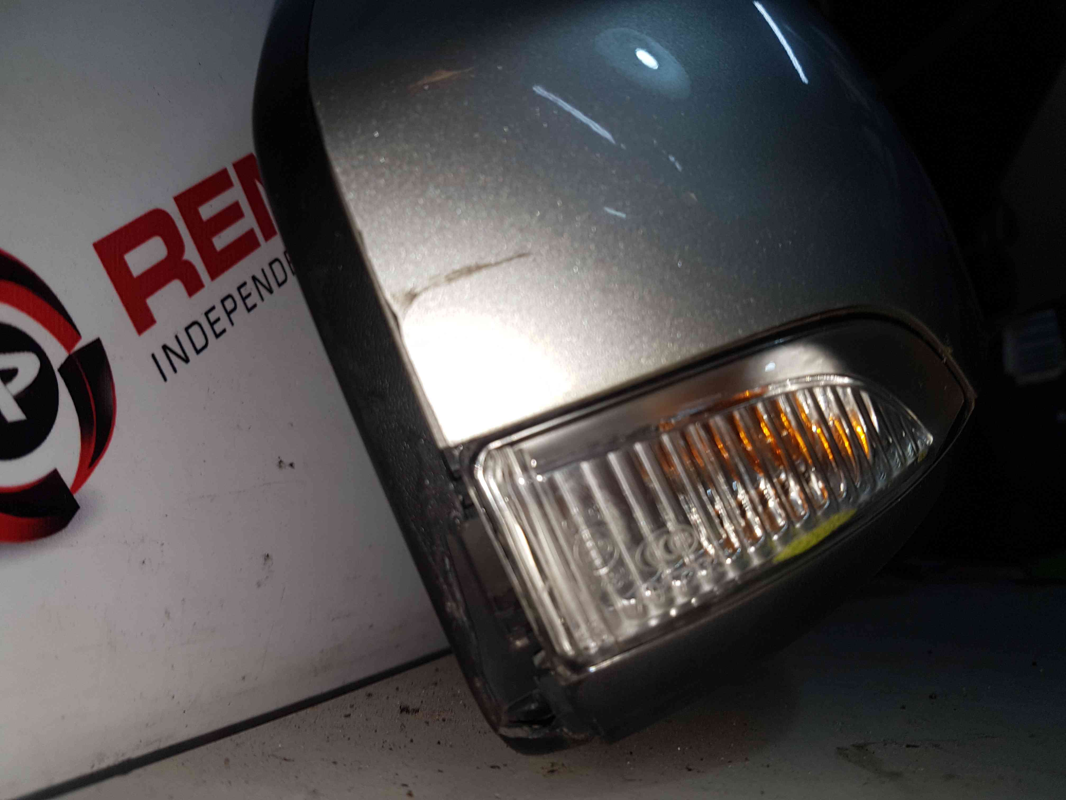 Thumb 4 Renault Scenic MK3 2009-2016 Drivers Os Wing Mirror Silver Ted69 cracked