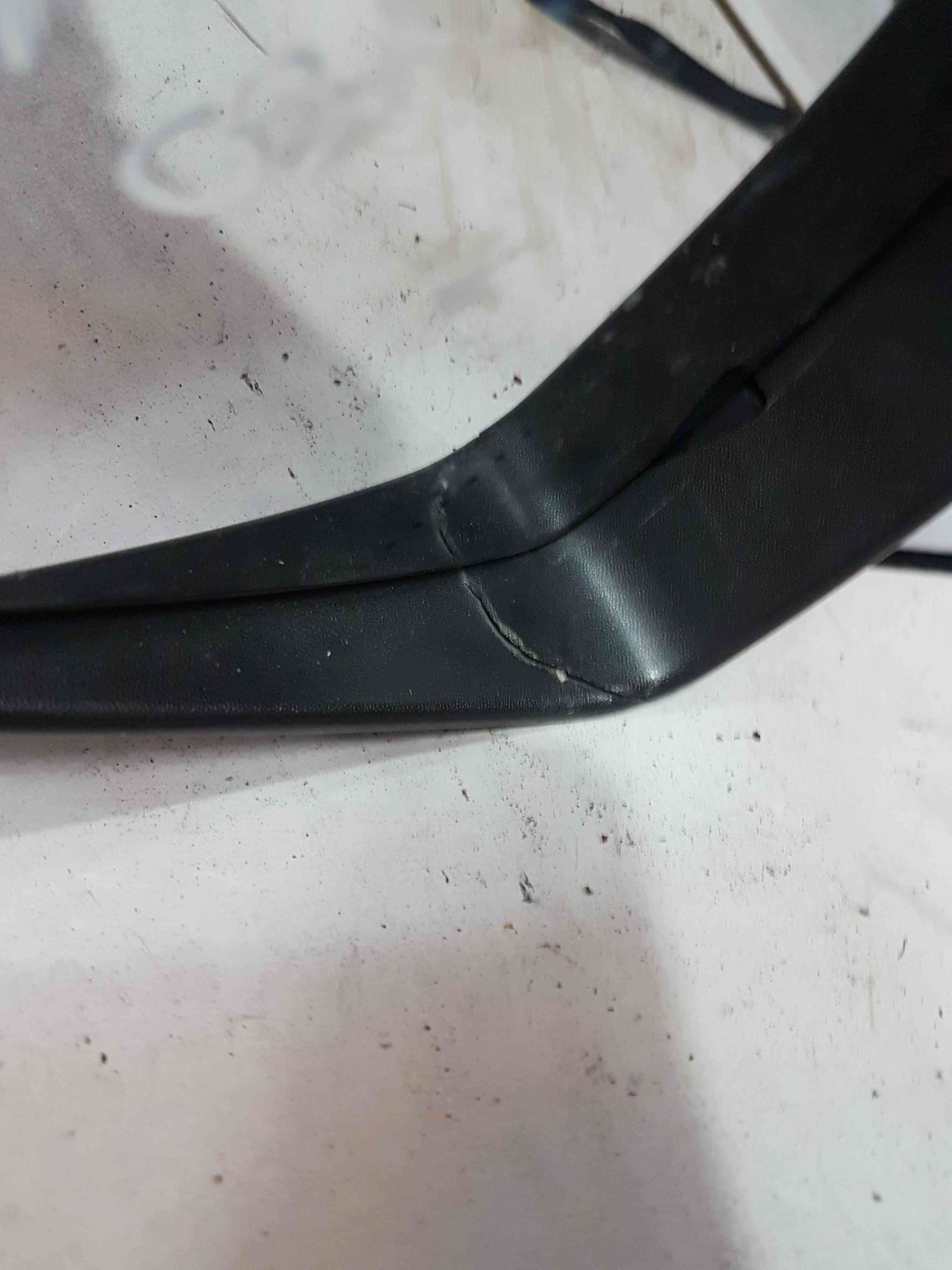 Thumb 8 Renault Scenic MK3 2009-2016 Drivers Os Wing Mirror Silver Ted69 cracked