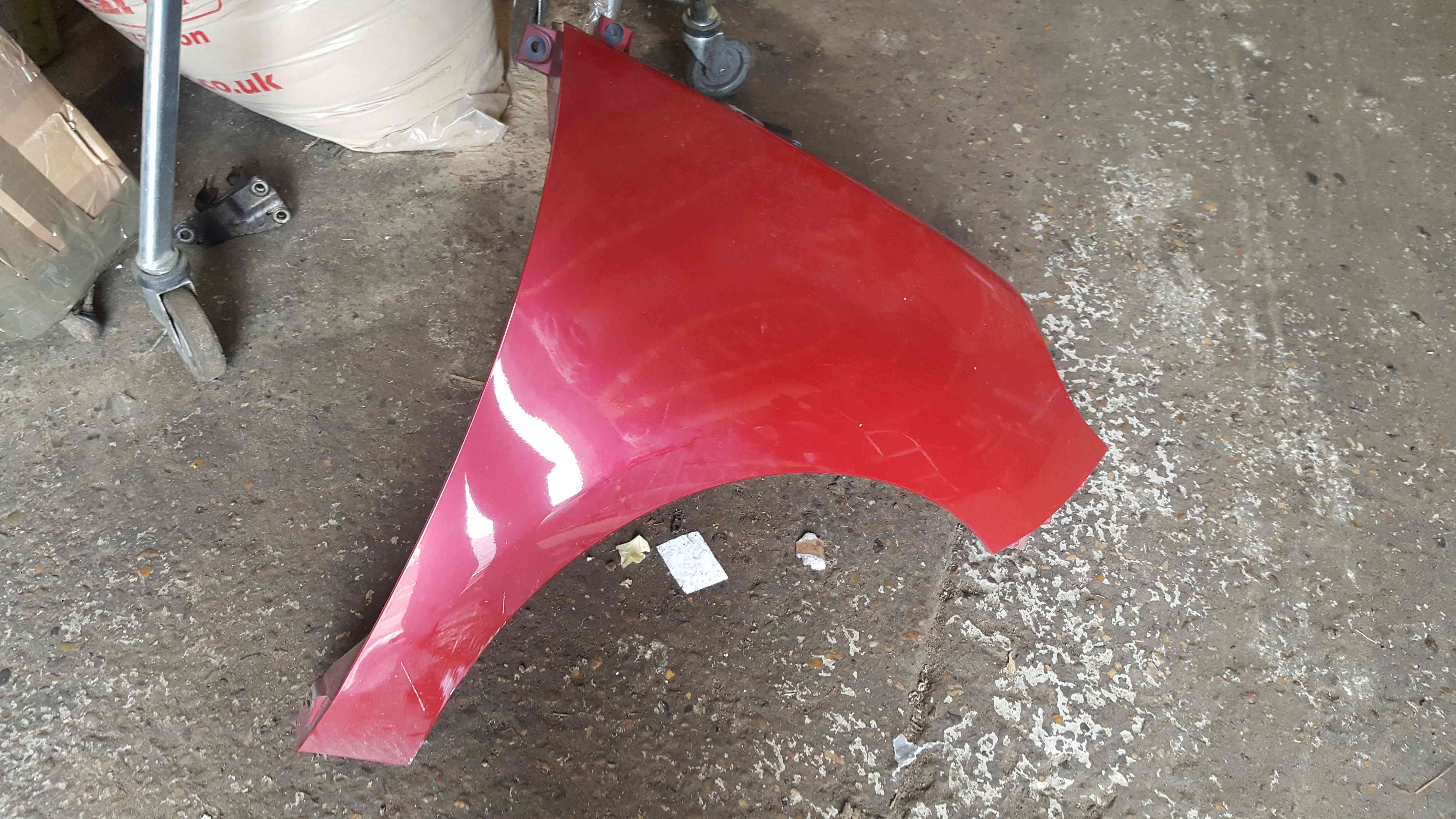 Renault Scenic MK3 2009-2016 Drivers Os Wing RED Tennj