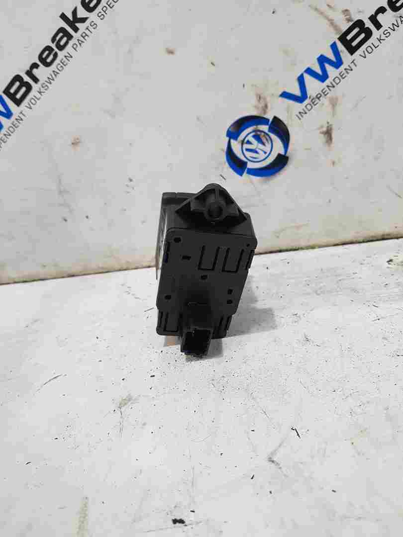 Thumb 3 Renault Scenic MK3 2009-2016 Electronic Handbrake Parking Switch Button