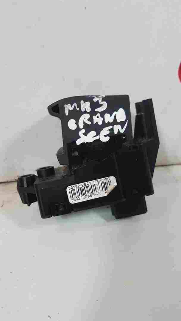 Thumb 3 Renault Scenic MK3 2009-2016 Electronic Handbrake Parking Switch Button