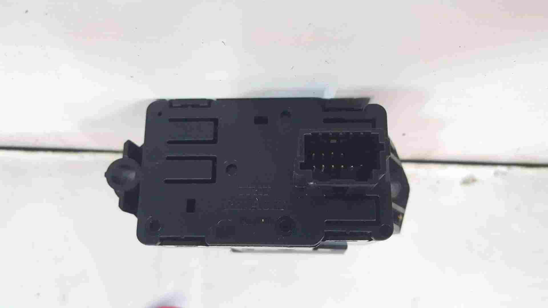 Thumb 5 Renault Scenic MK3 2009-2016 Electronic Handbrake Parking Switch Button