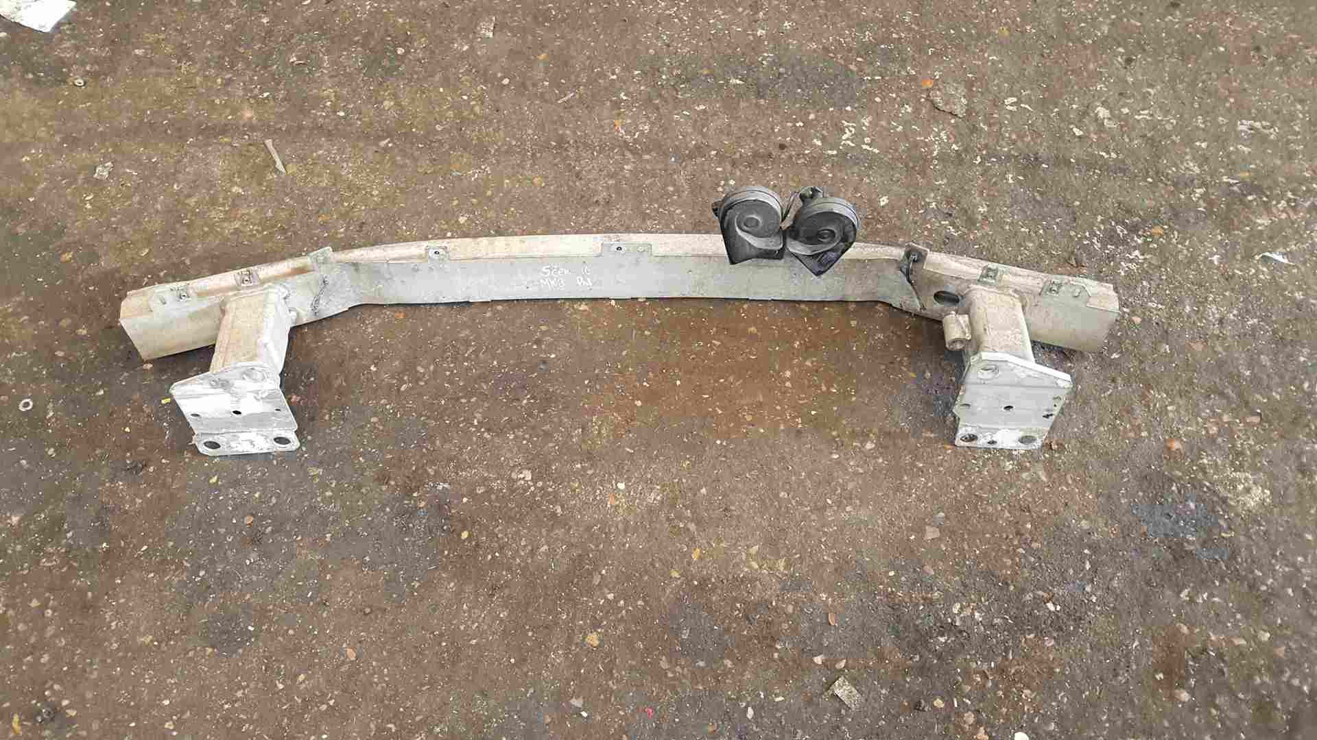 Thumb 3 Renault Scenic MK3 2009-2016 Front Reinforcement Crash Bar 752100015R