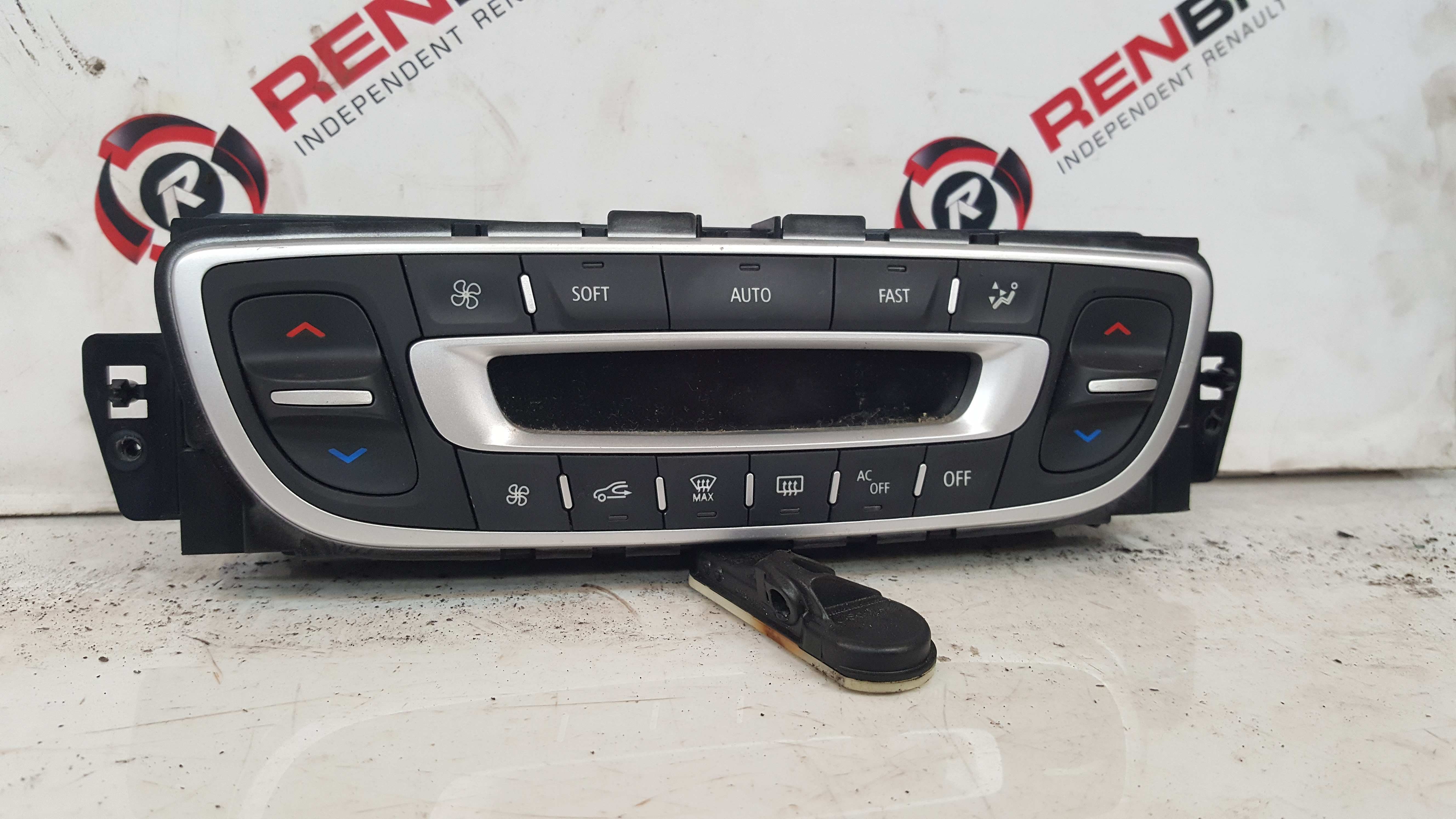 Renault Scenic MK3 2009-2016 Heater Controls A/C Switches 275102769R