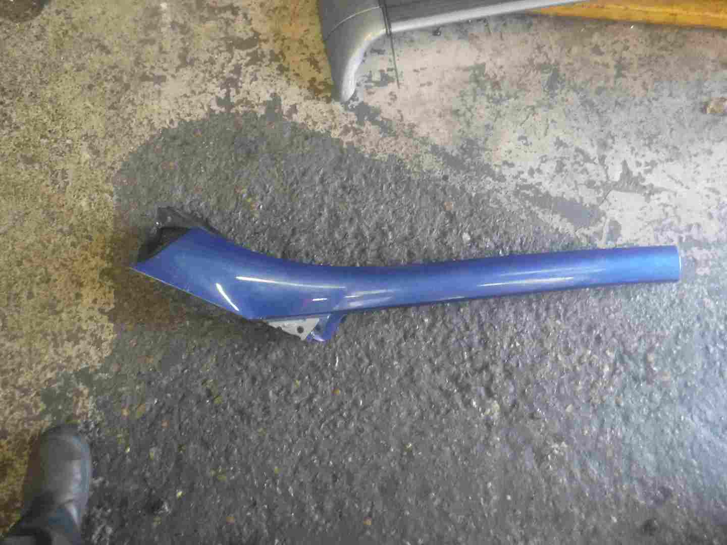 Renault Scenic MK3 2009-2016 Passenger NS Exterior A Pillar Blue TERNA