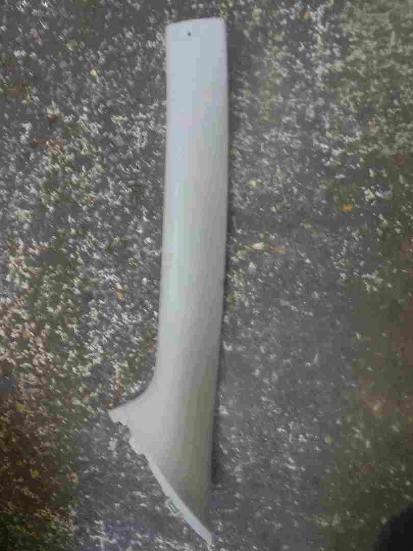 Renault Scenic MK3 2009-2016 Passenger NSF Front A Pillar