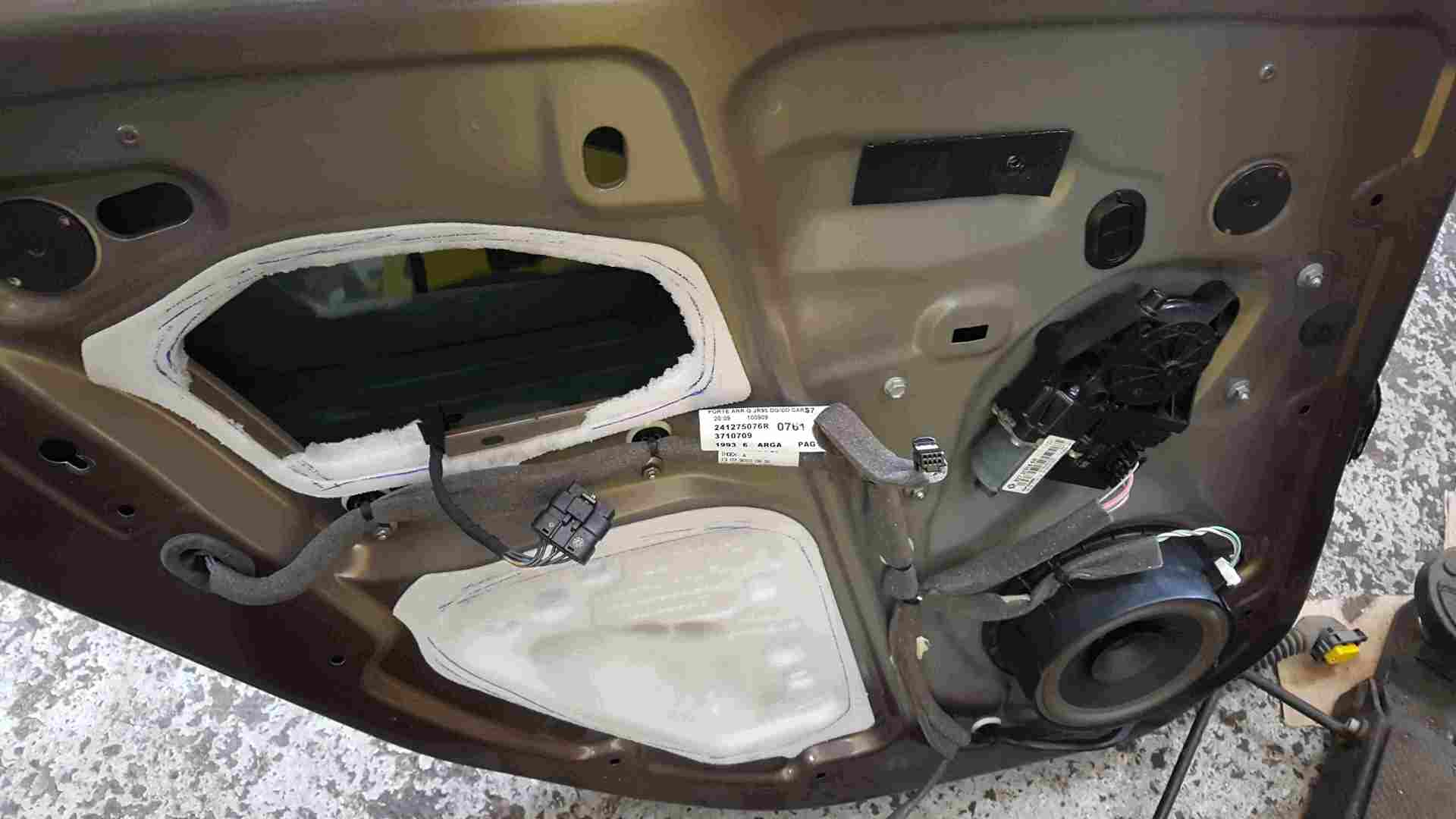 Thumb 2 Renault Scenic MK3 2009-2016 Passenger NSR Rear Door Brown TECNB
