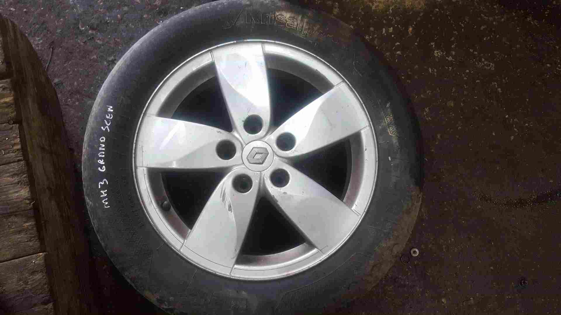 Renault Scenic MK3 2009-2016 Proteus Alloy Wheel 3/5
