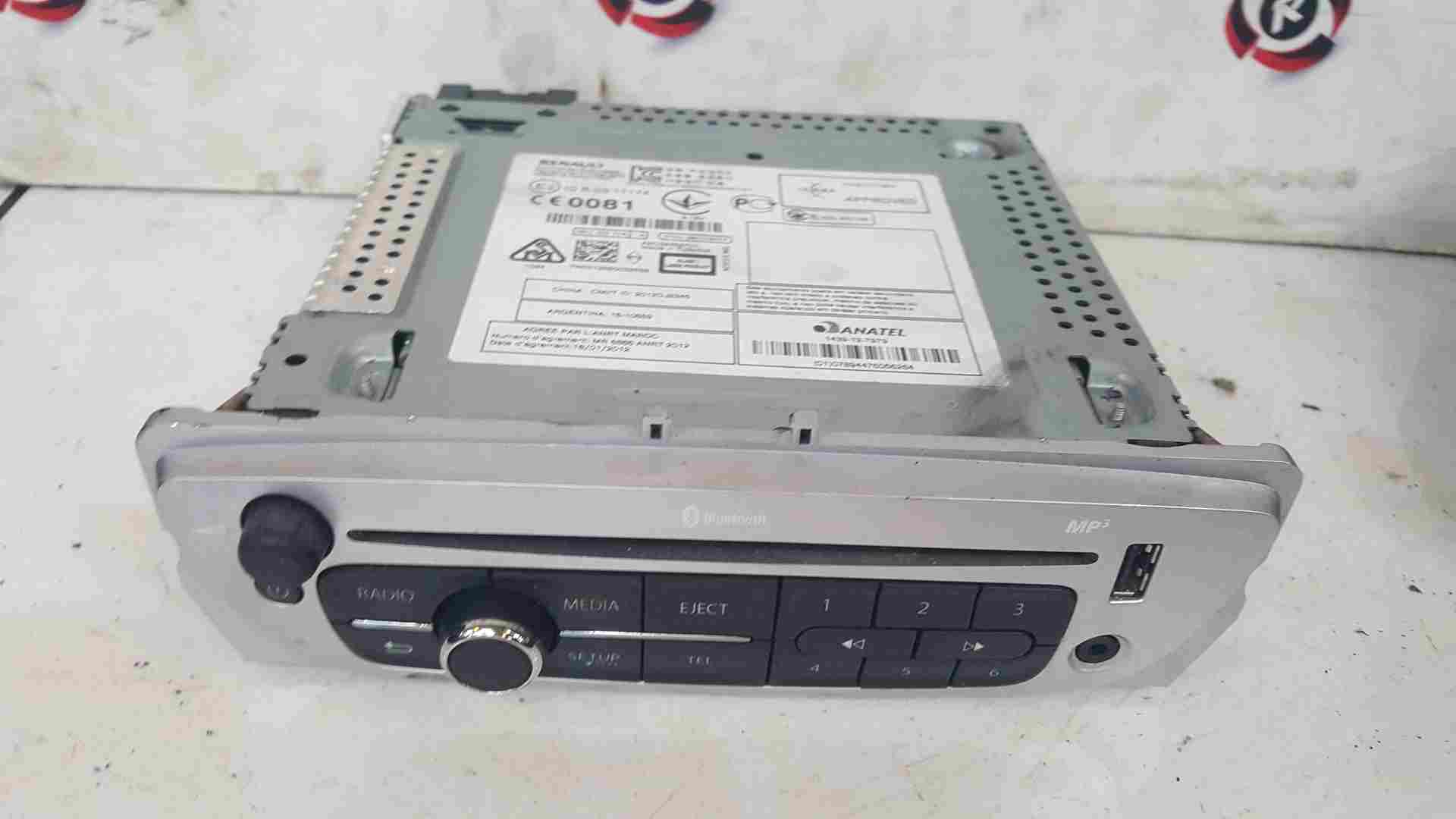Thumb 2 Renault Scenic MK3 2009-2016 Radio Media Cd Player USB AUX 281152275R