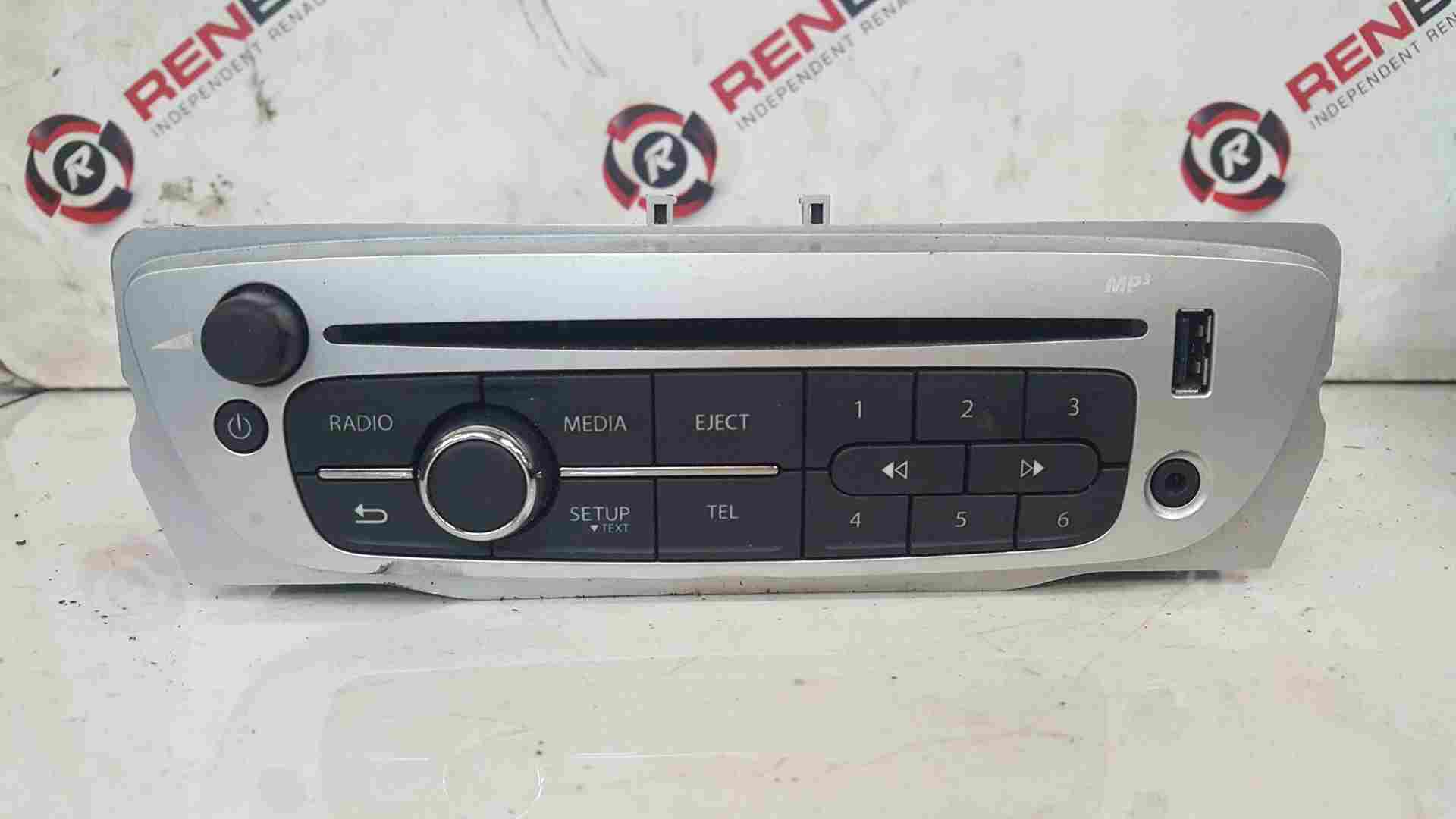 Thumb 4 Renault Scenic MK3 2009-2016 Radio Media Cd Player USB AUX 281152275R