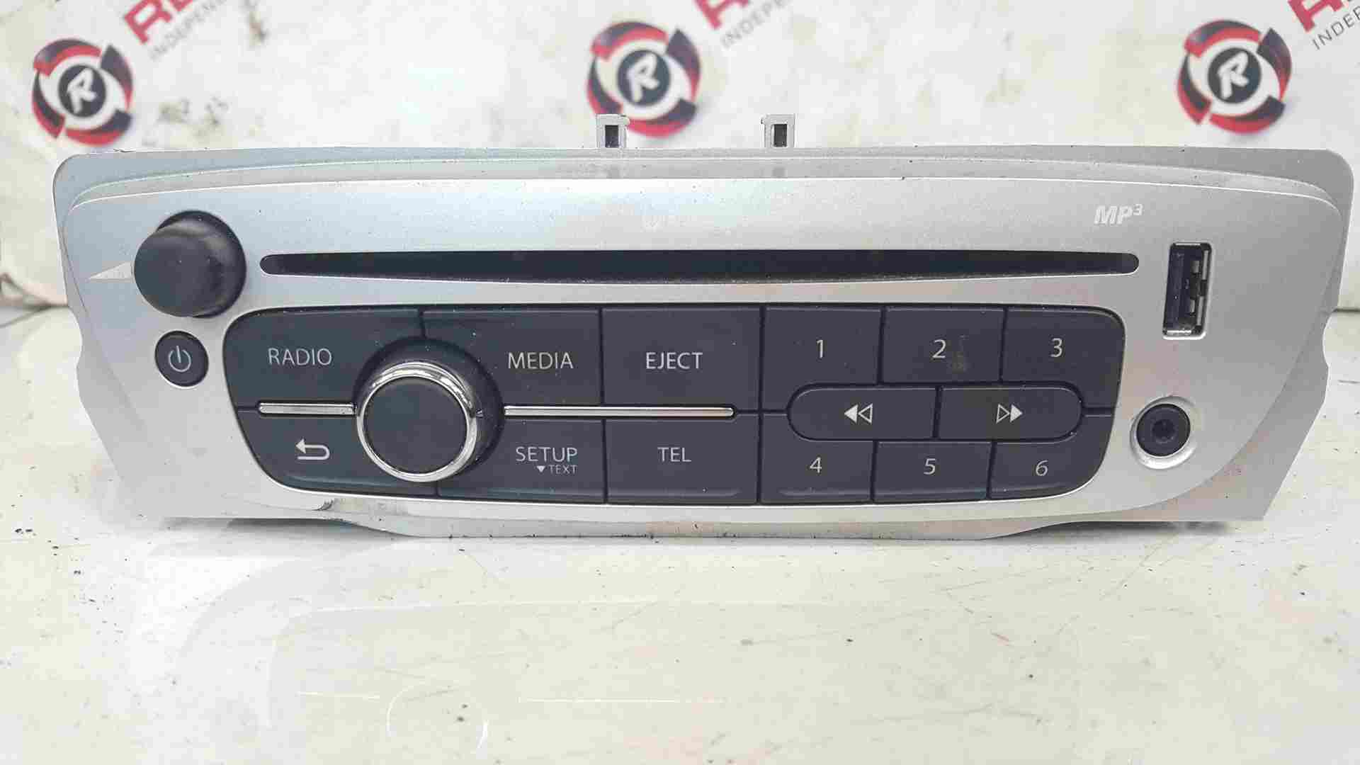 Renault Scenic MK3 2009-2016 Radio Media Cd Player USB AUX 281152275R