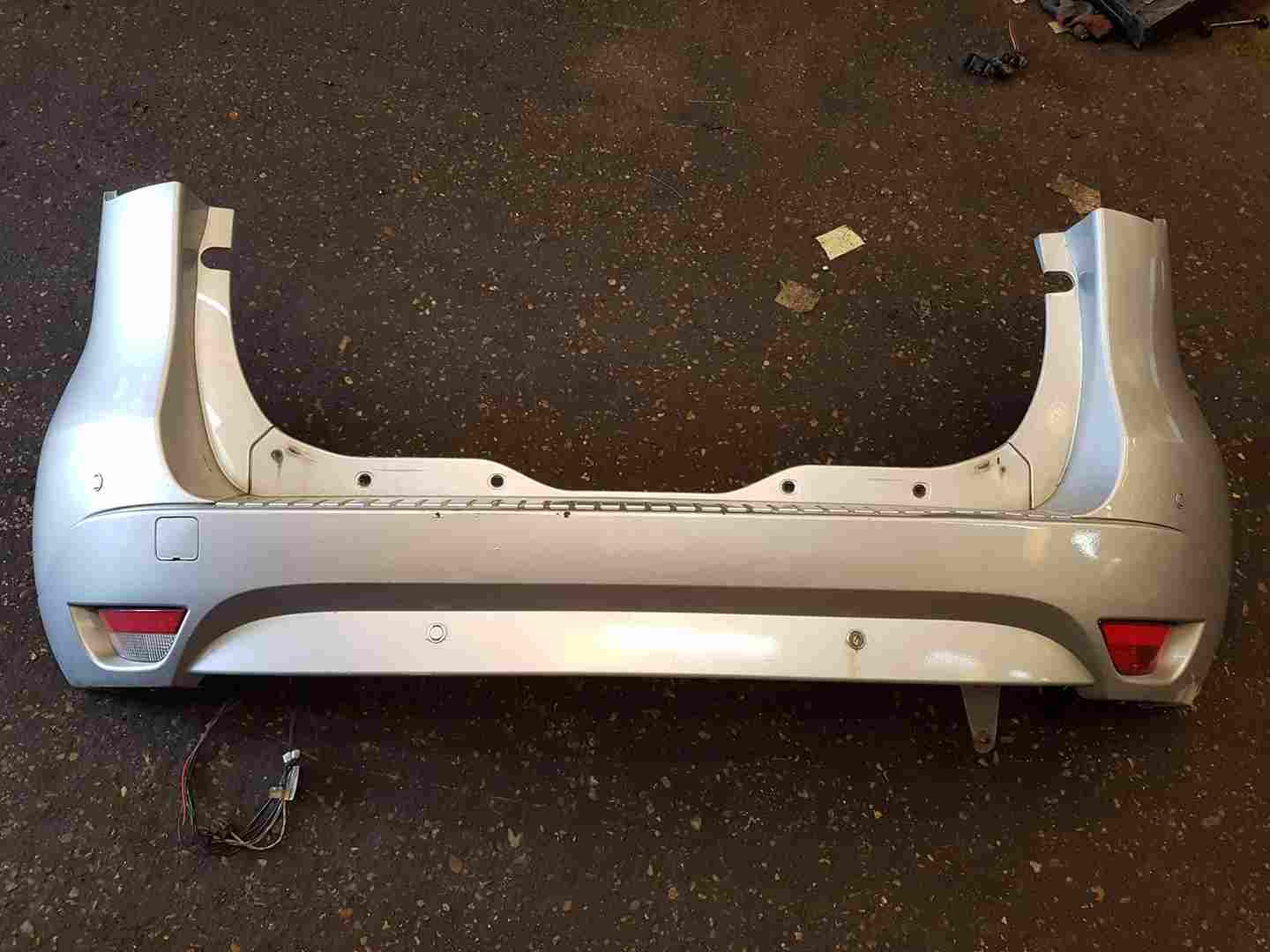 Renault Scenic MK3 2009-2016 Rear Bumper Silver Grey TED69 + Parking Sensors