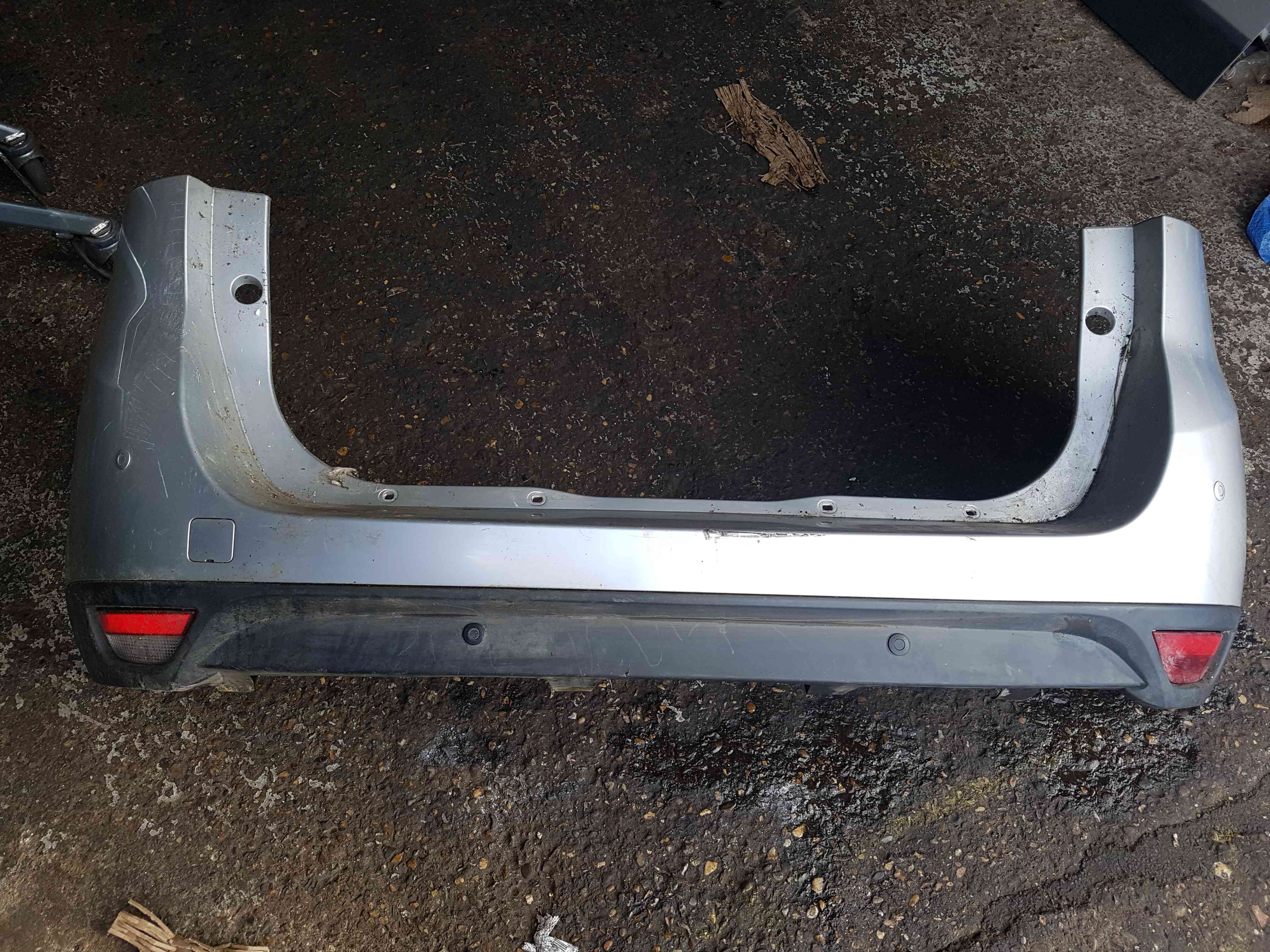 Renault Scenic MK3 2009-2016 Rear Bumper Silver Ted69 + Parking Sensors